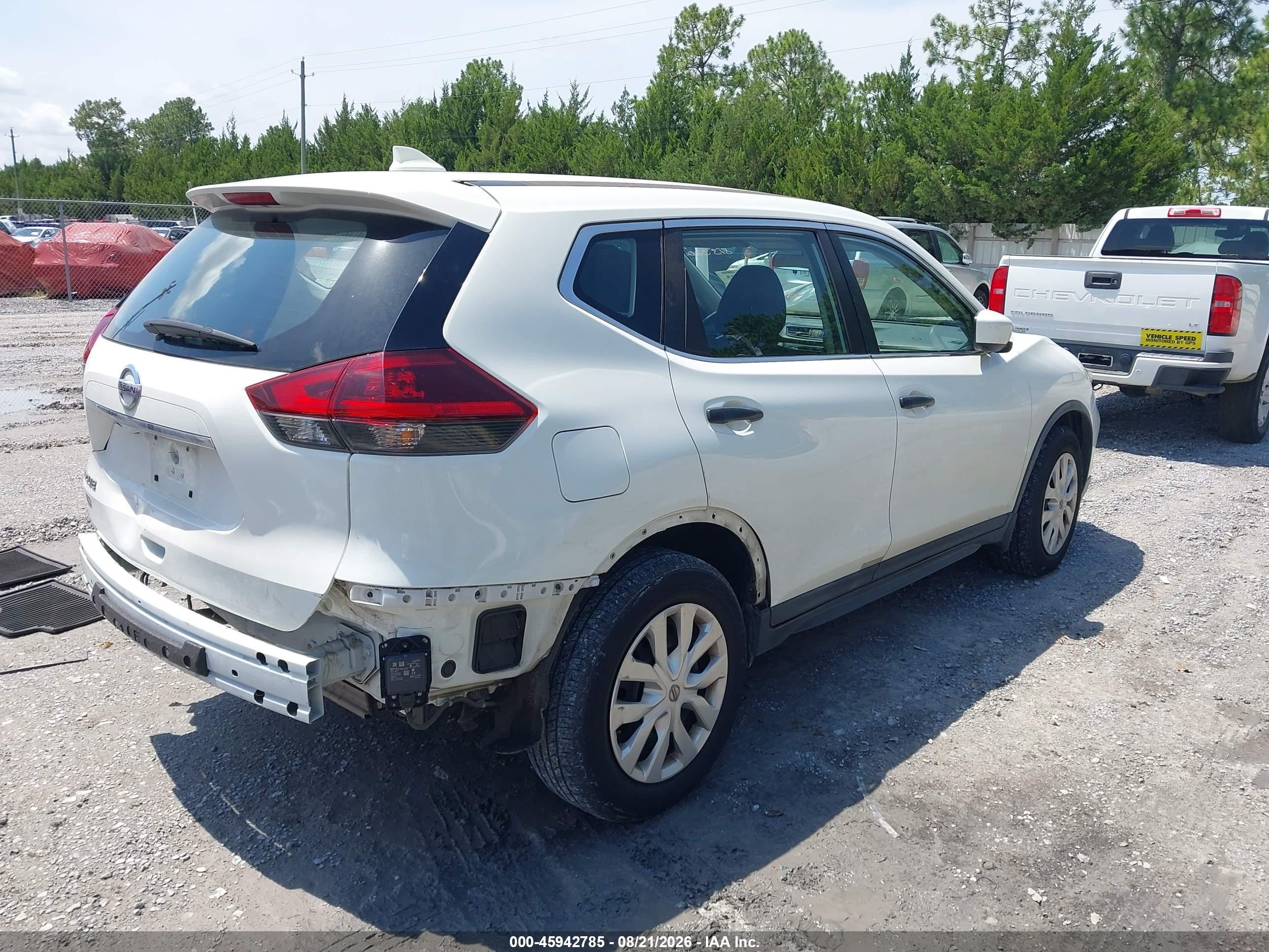 2018 Nissan Rogue S White vin: KNMAT2MT5JP580530