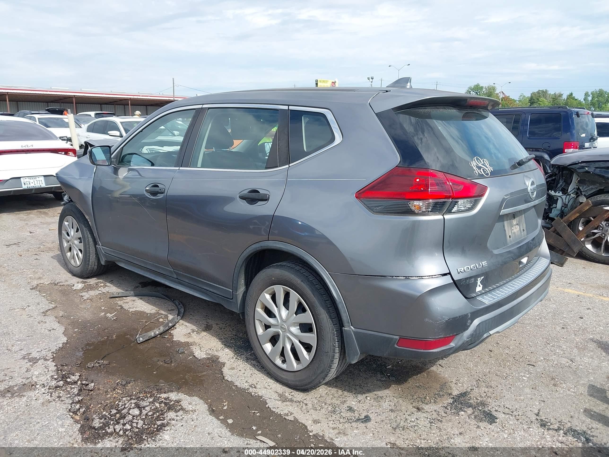 2018 Nissan Rogue S Серый vin: KNMAT2MT5JP596730