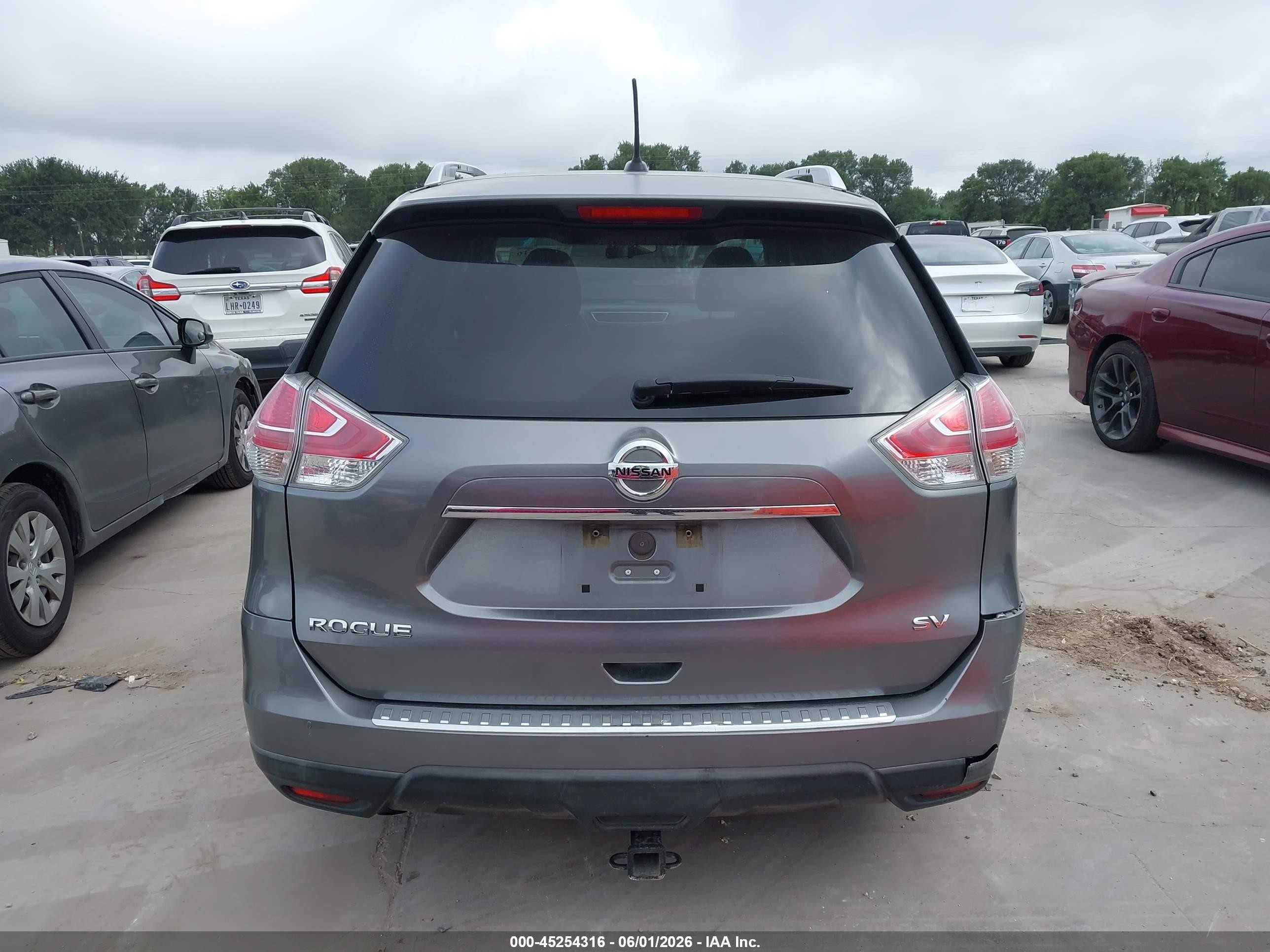 2015 Nissan Rogue Sv Gray vin: KNMAT2MT6FP508744