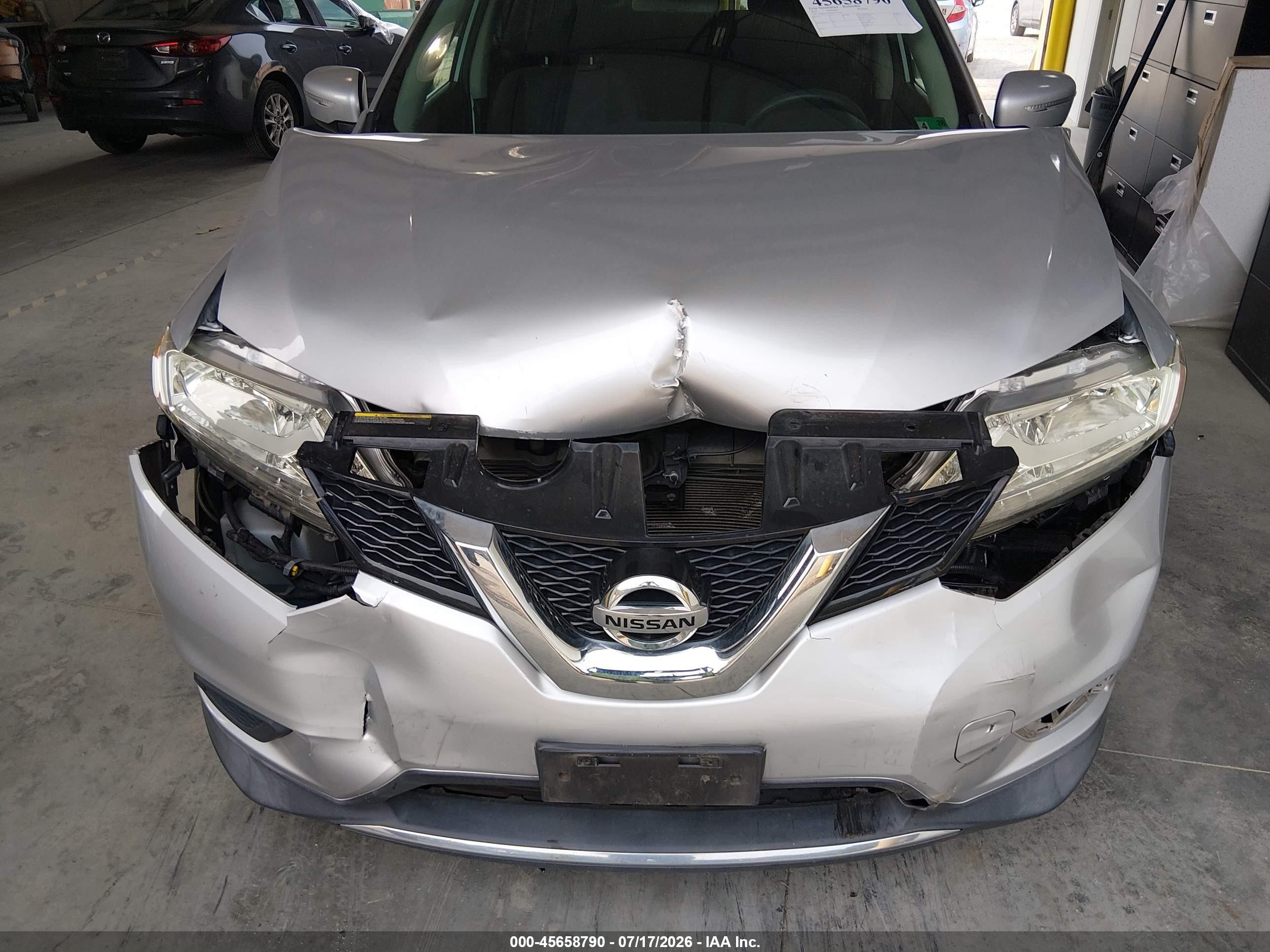 2015 Nissan Rogue Sv Silver vin: KNMAT2MT6FP535362