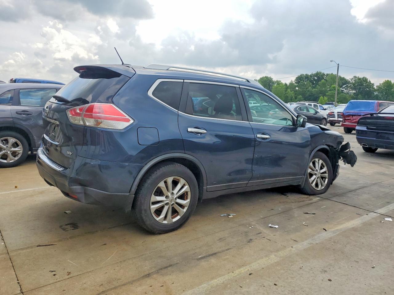 2015 Nissan Rogue Sv Blue vin: KNMAT2MT6FP541422