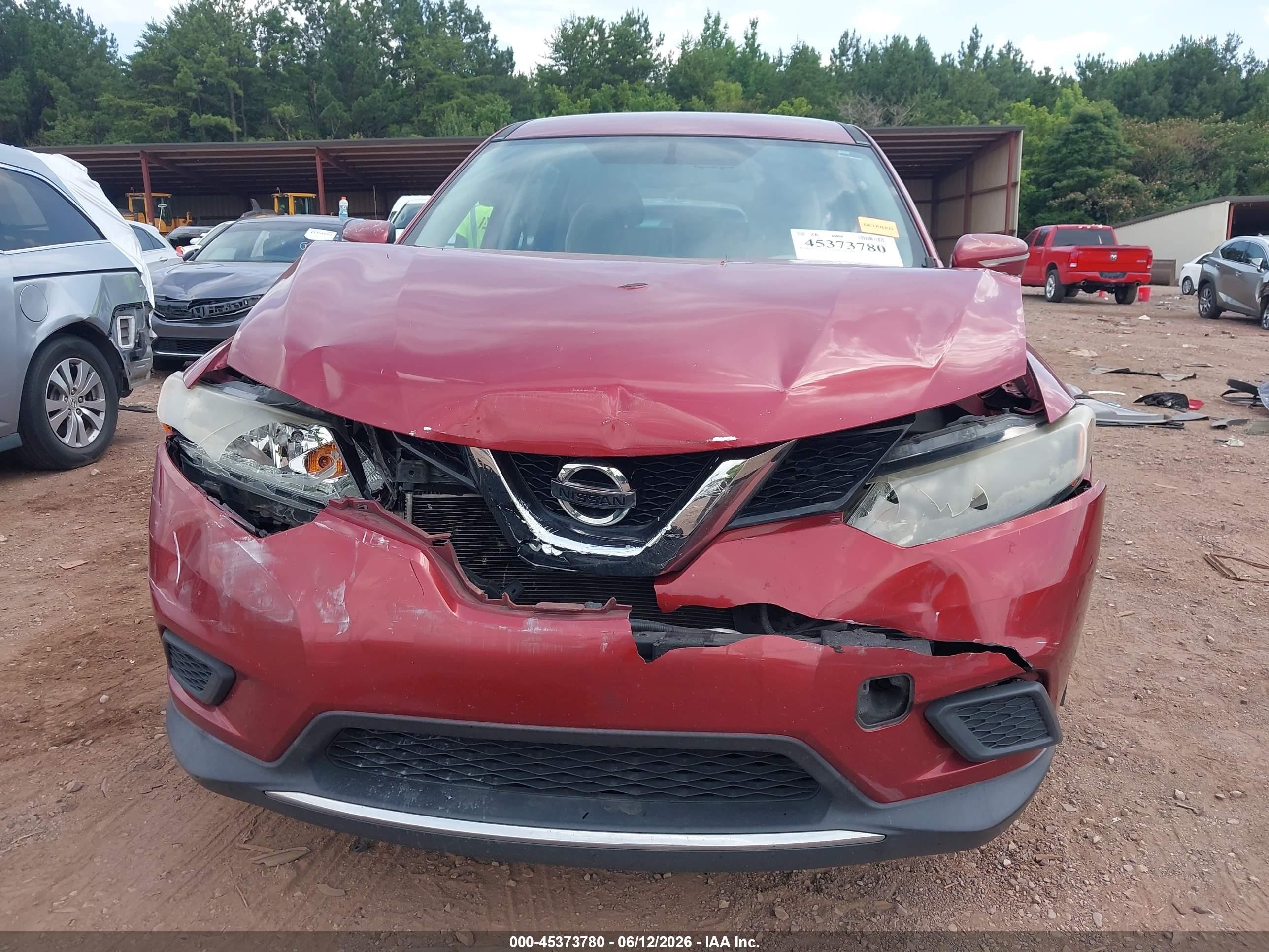 2015 Nissan Rogue S Maroon vin: KNMAT2MT6FP542781