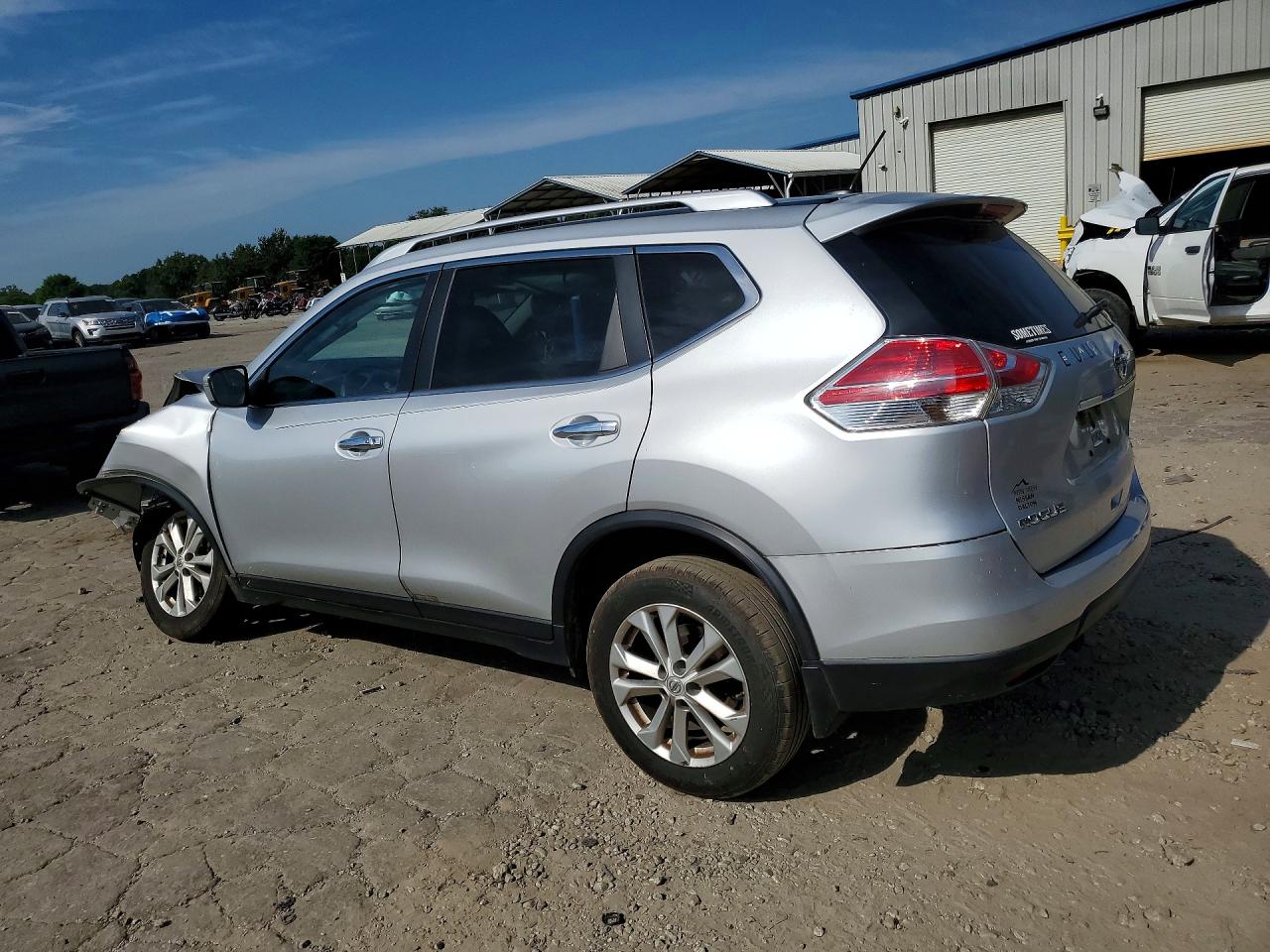 2015 Nissan Rogue S Silver vin: KNMAT2MT6FP547513