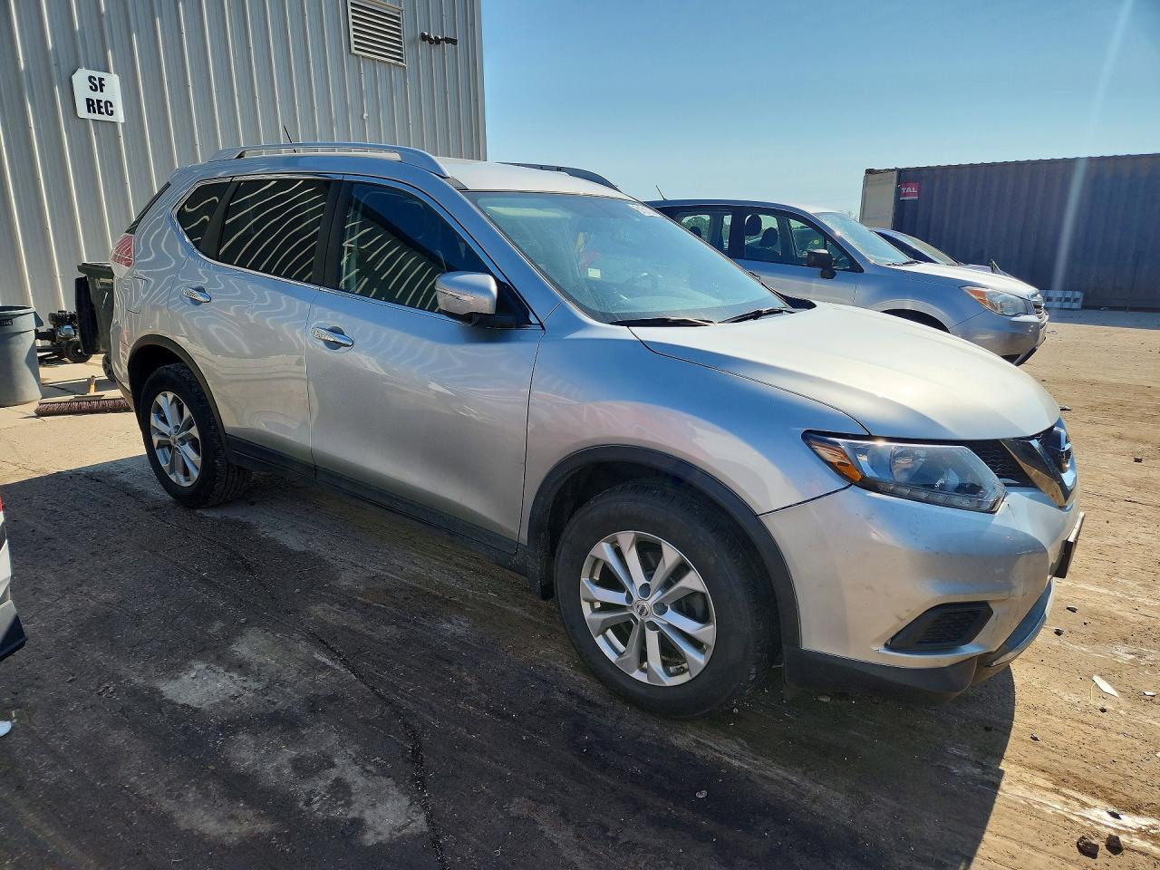 2015 Nissan Rogue Sv Серебряный vin: KNMAT2MT6FP559239