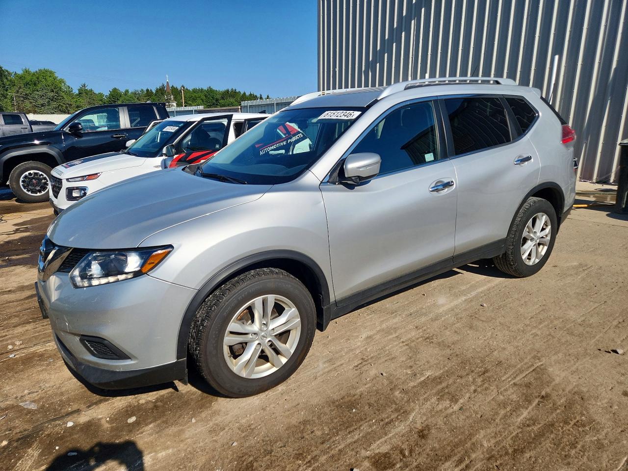 2015 Nissan Rogue Sv Серебряный vin: KNMAT2MT6FP559239