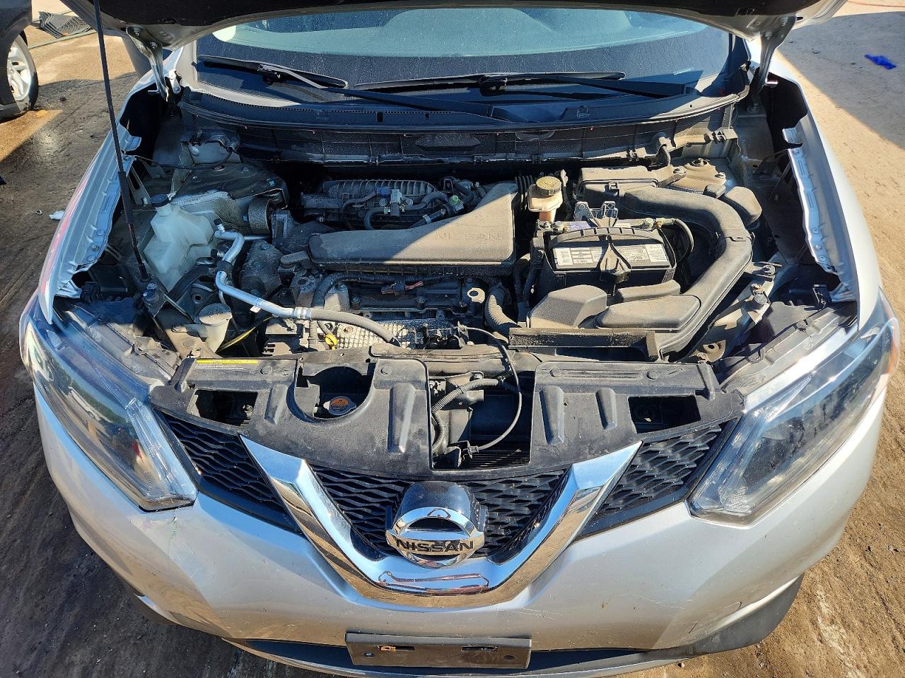 2015 Nissan Rogue Sv Серебряный vin: KNMAT2MT6FP559239