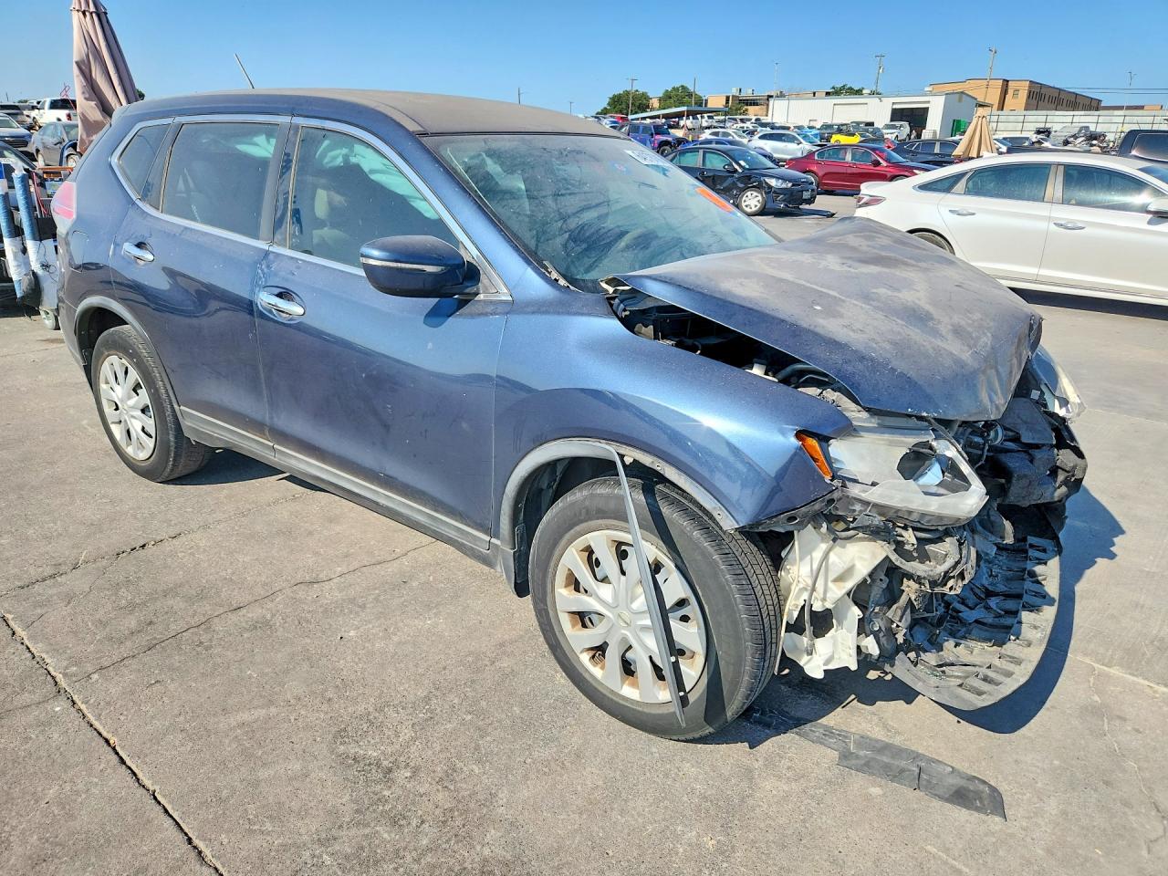 2015 Nissan Rogue S Blue vin: KNMAT2MT6FP561153