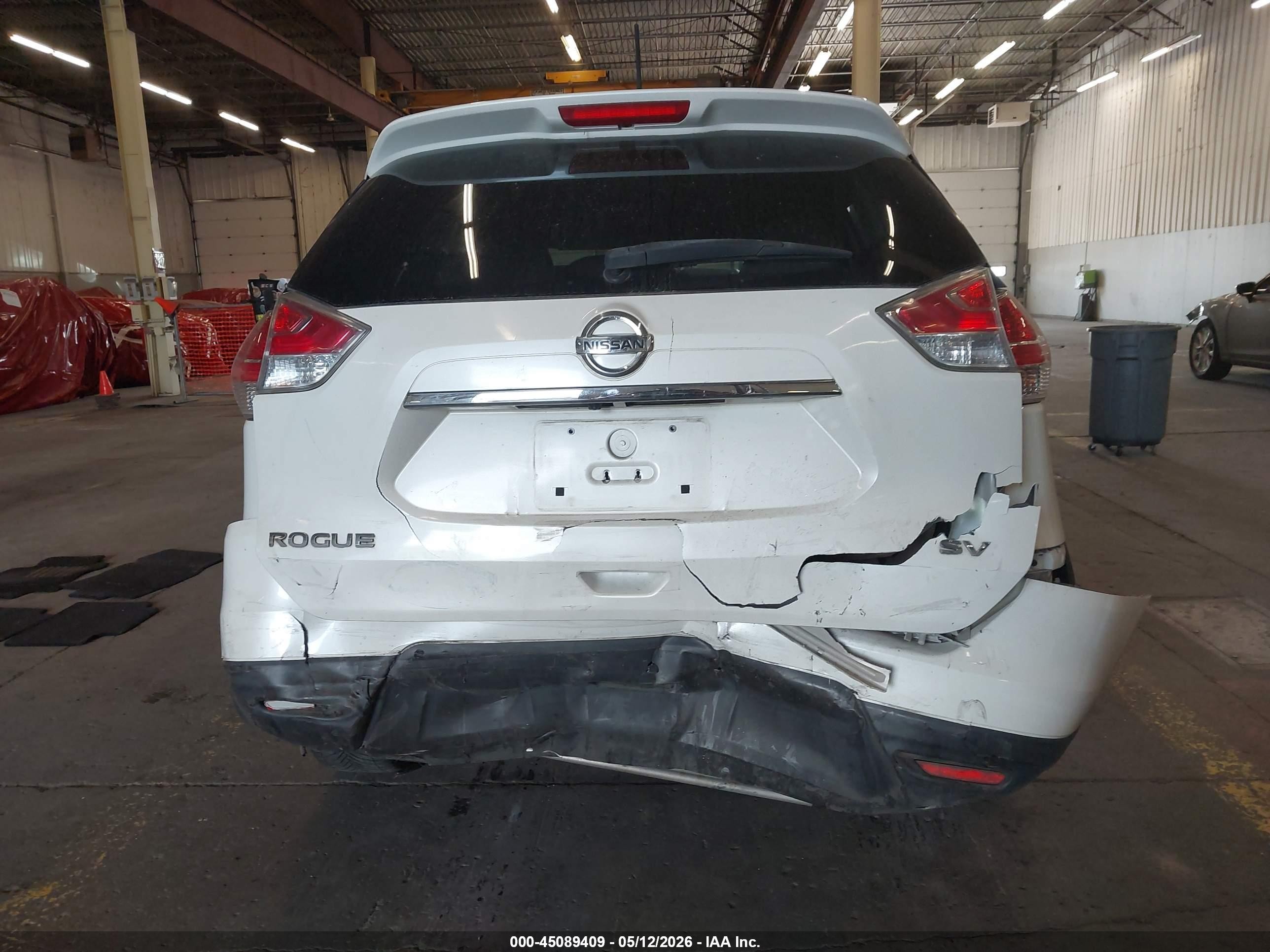 2015 Nissan Rogue Sv White vin: KNMAT2MT6FP562559
