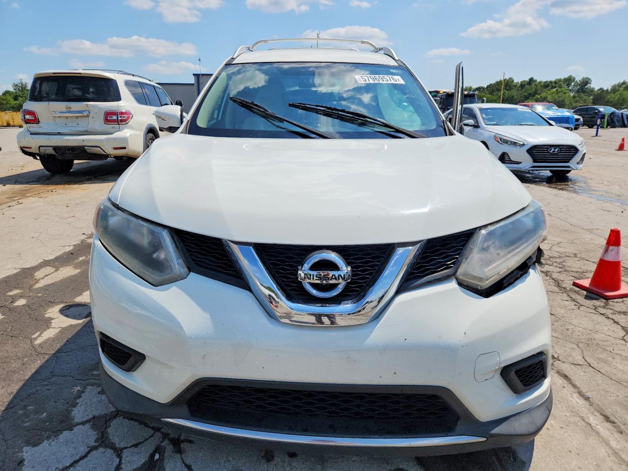 2015 Nissan Rogue Sv White vin: KNMAT2MT6FP569415