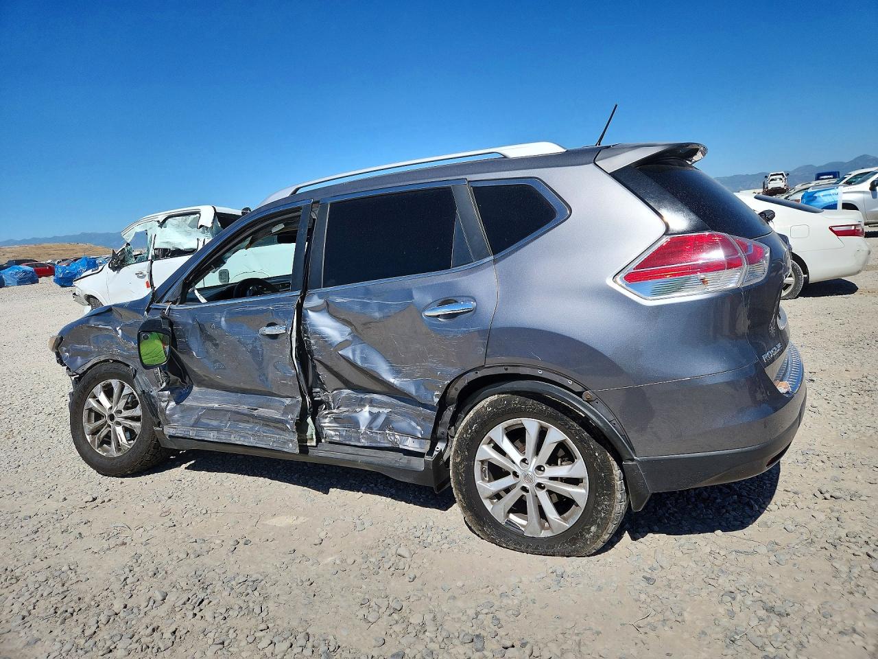 2015 Nissan Rogue Sv Gray vin: KNMAT2MT6FP572248