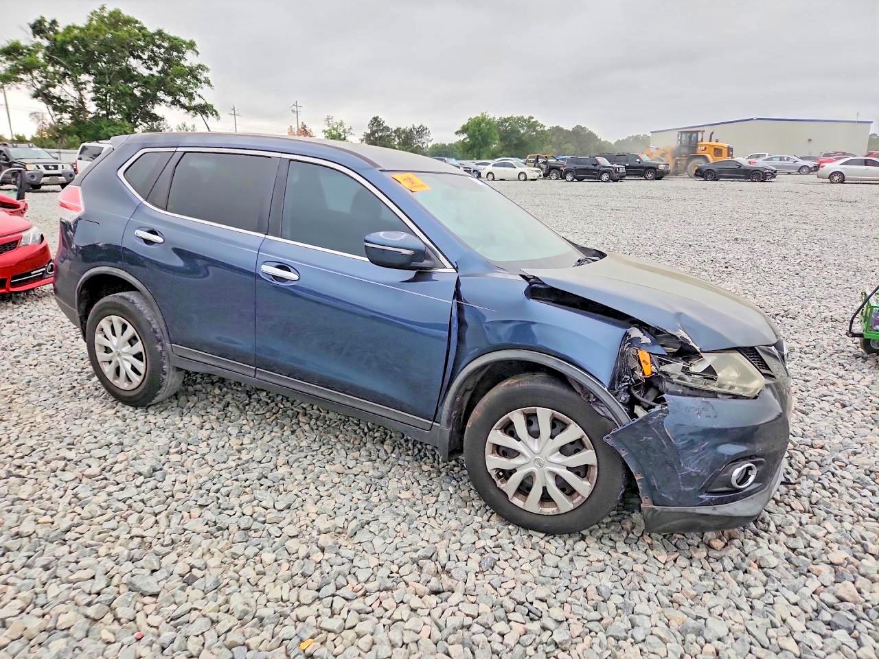 2015 Nissan Rogue S Blue vin: KNMAT2MT6FP576588