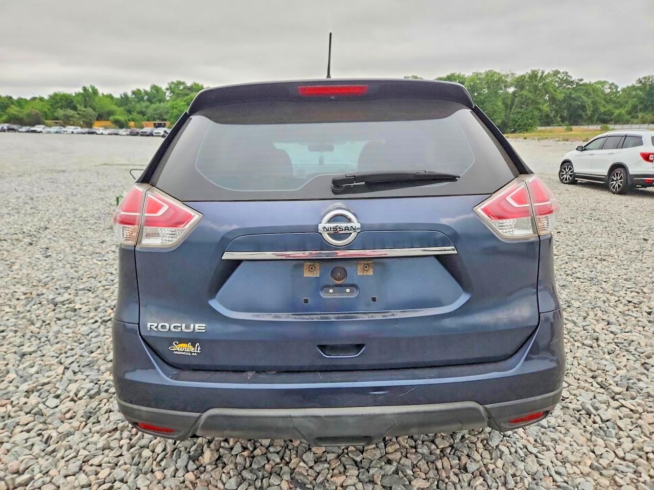 2015 Nissan Rogue S Blue vin: KNMAT2MT6FP576588