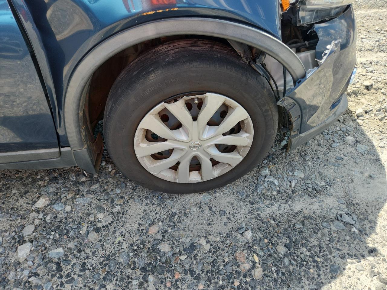 2015 Nissan Rogue S Blue vin: KNMAT2MT6FP576588 Damage: Right Front Wheel Cover, Broken, Replacement Required