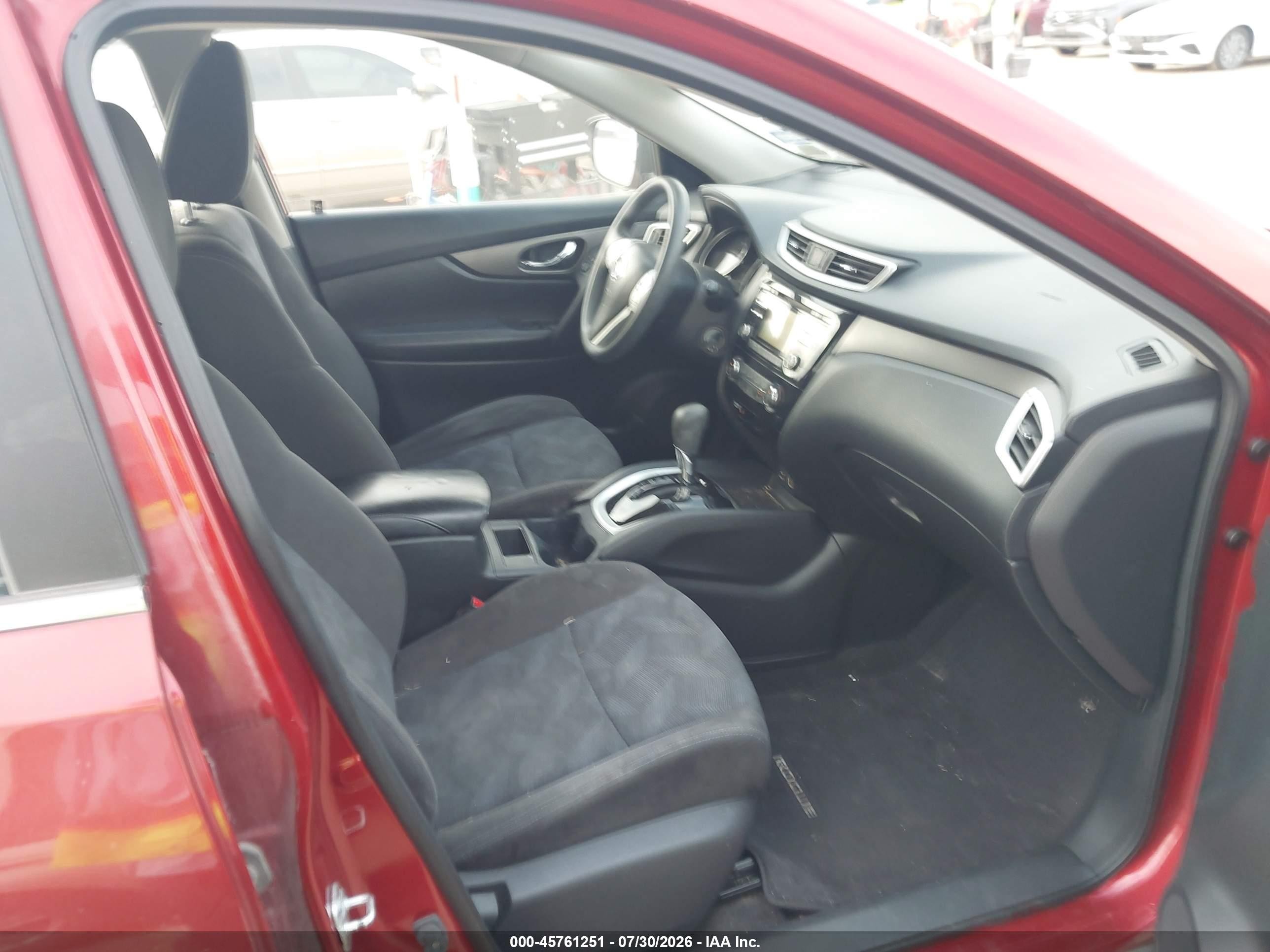 2015 Nissan Rogue S Red vin: KNMAT2MT6FP588921