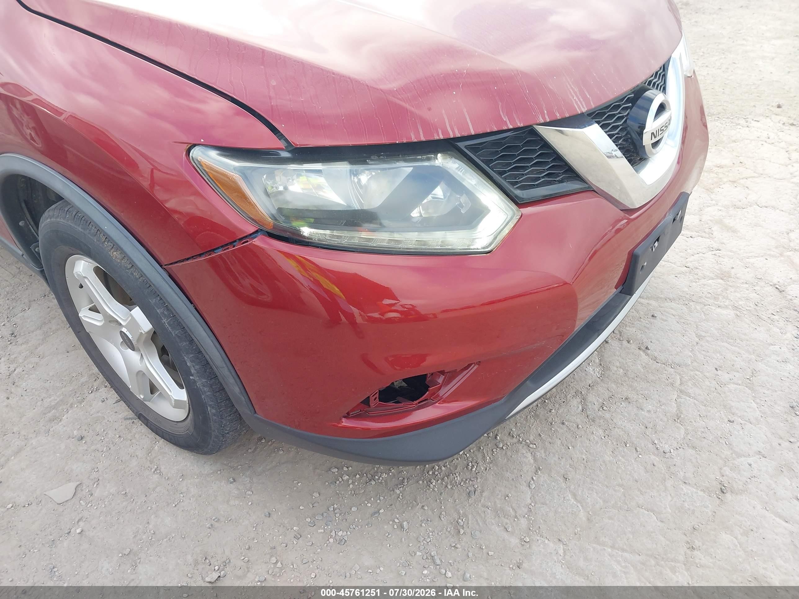 2015 Nissan Rogue S Red vin: KNMAT2MT6FP588921