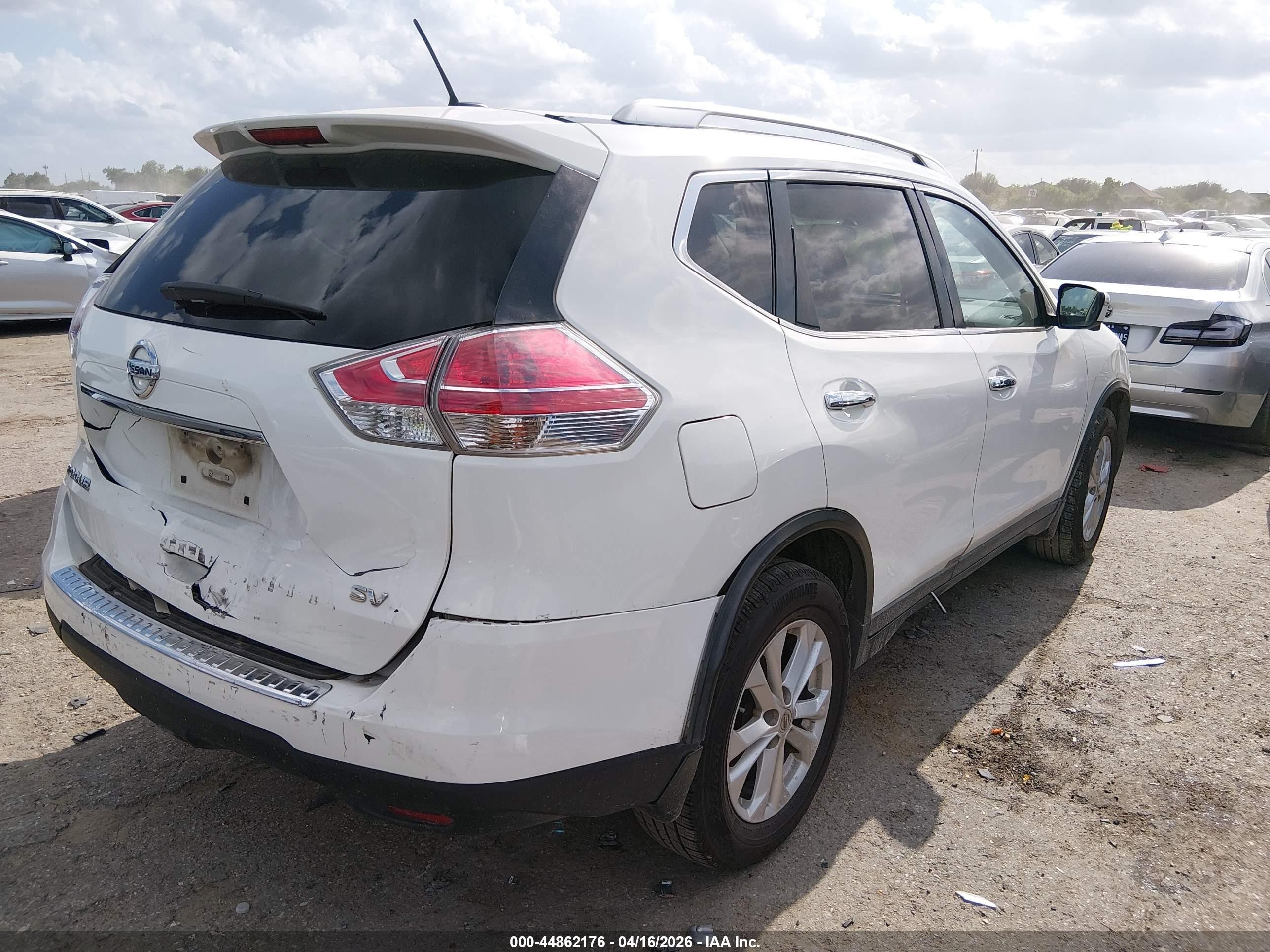 2016 Nissan Rogue Sv White vin: KNMAT2MT6GP593425