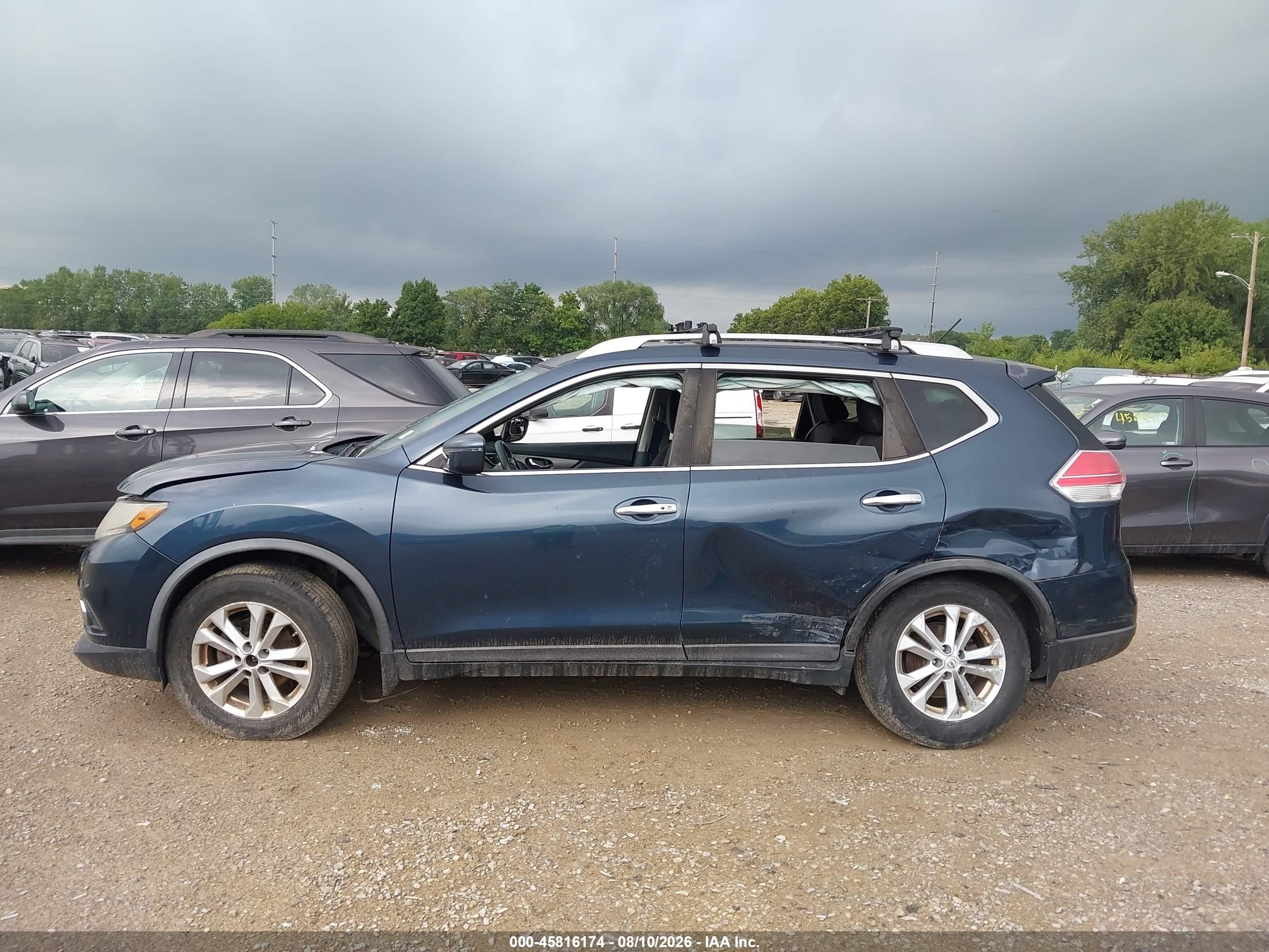 2016 Nissan Rogue Sv Blue vin: KNMAT2MT6GP659388