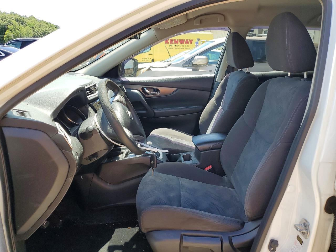 2016 Nissan Rogue S Белый vin: KNMAT2MT6GP678202