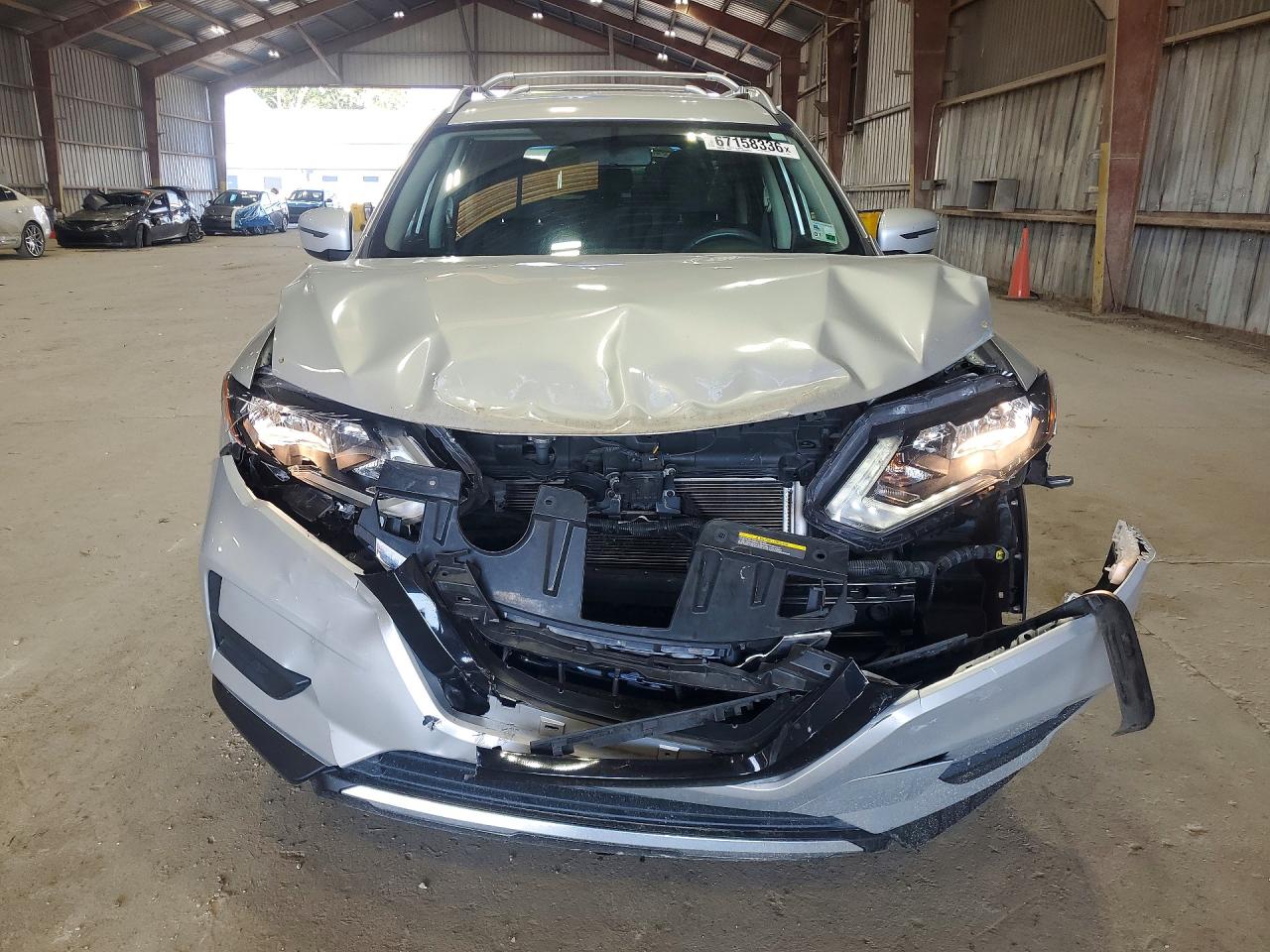 2018 Nissan Rogue Sv Silver vin: KNMAT2MT6JP524483