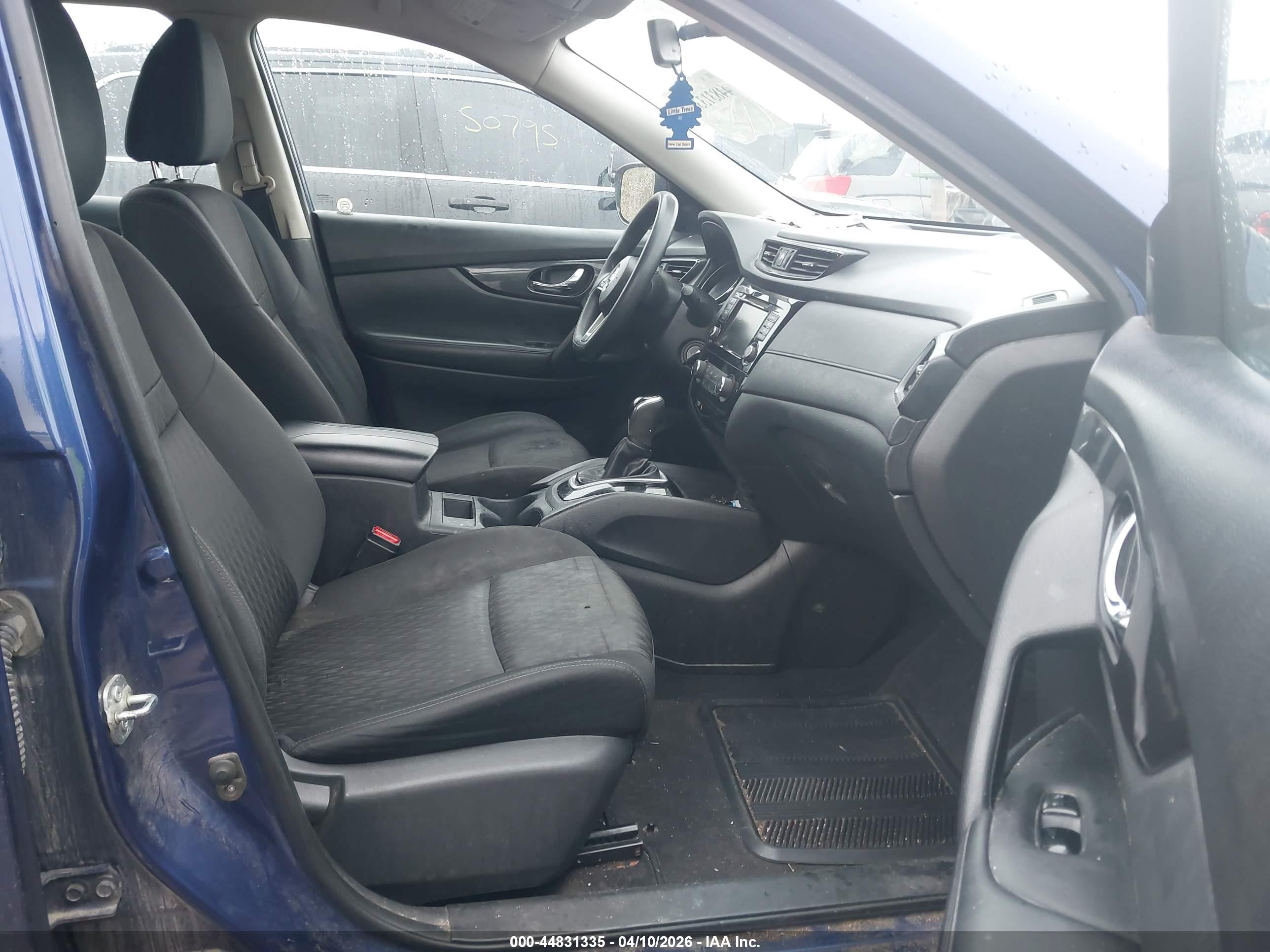 2018 Nissan Rogue S Blue vin: KNMAT2MT6JP577393