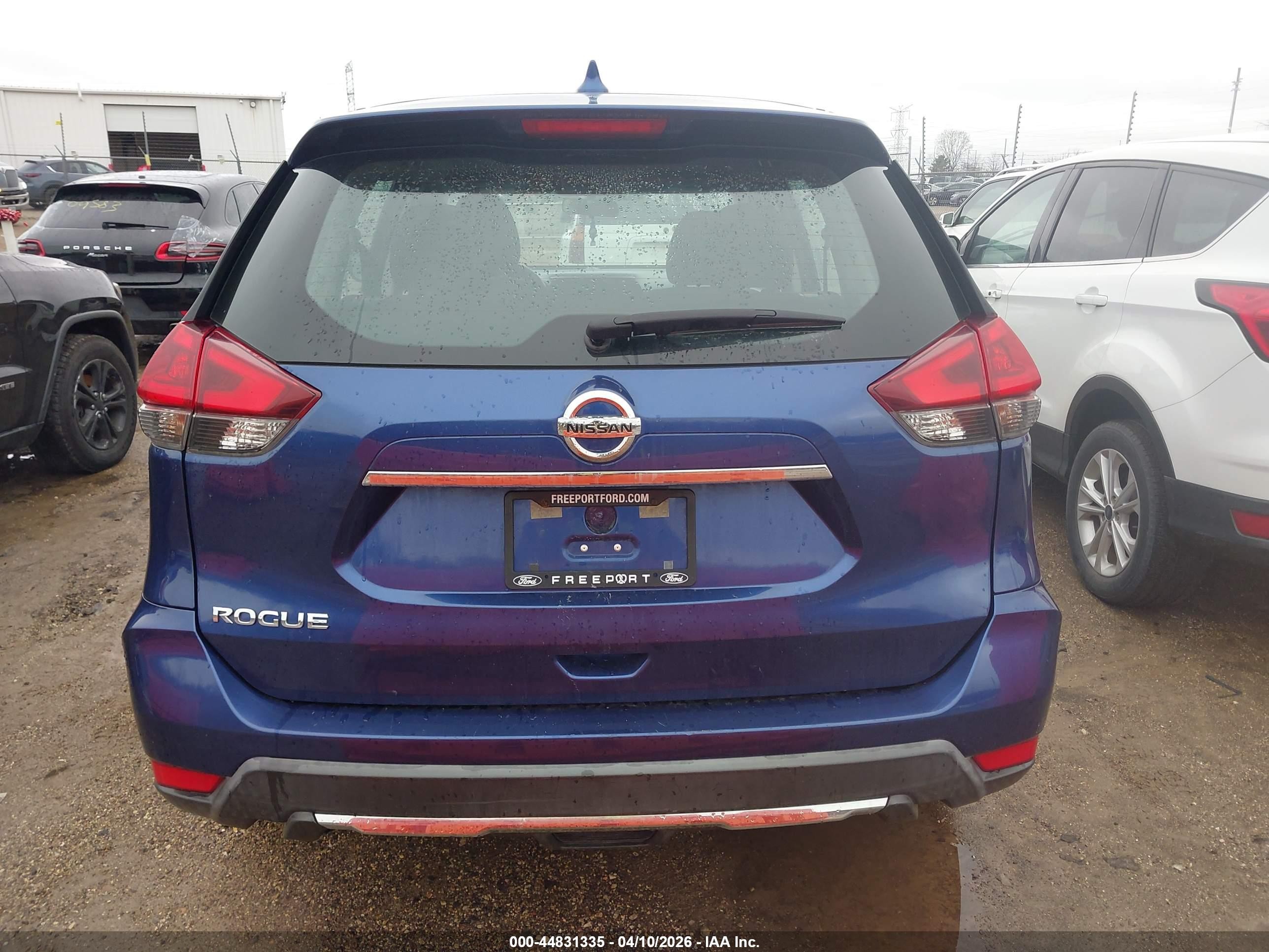 2018 Nissan Rogue S Blue vin: KNMAT2MT6JP577393