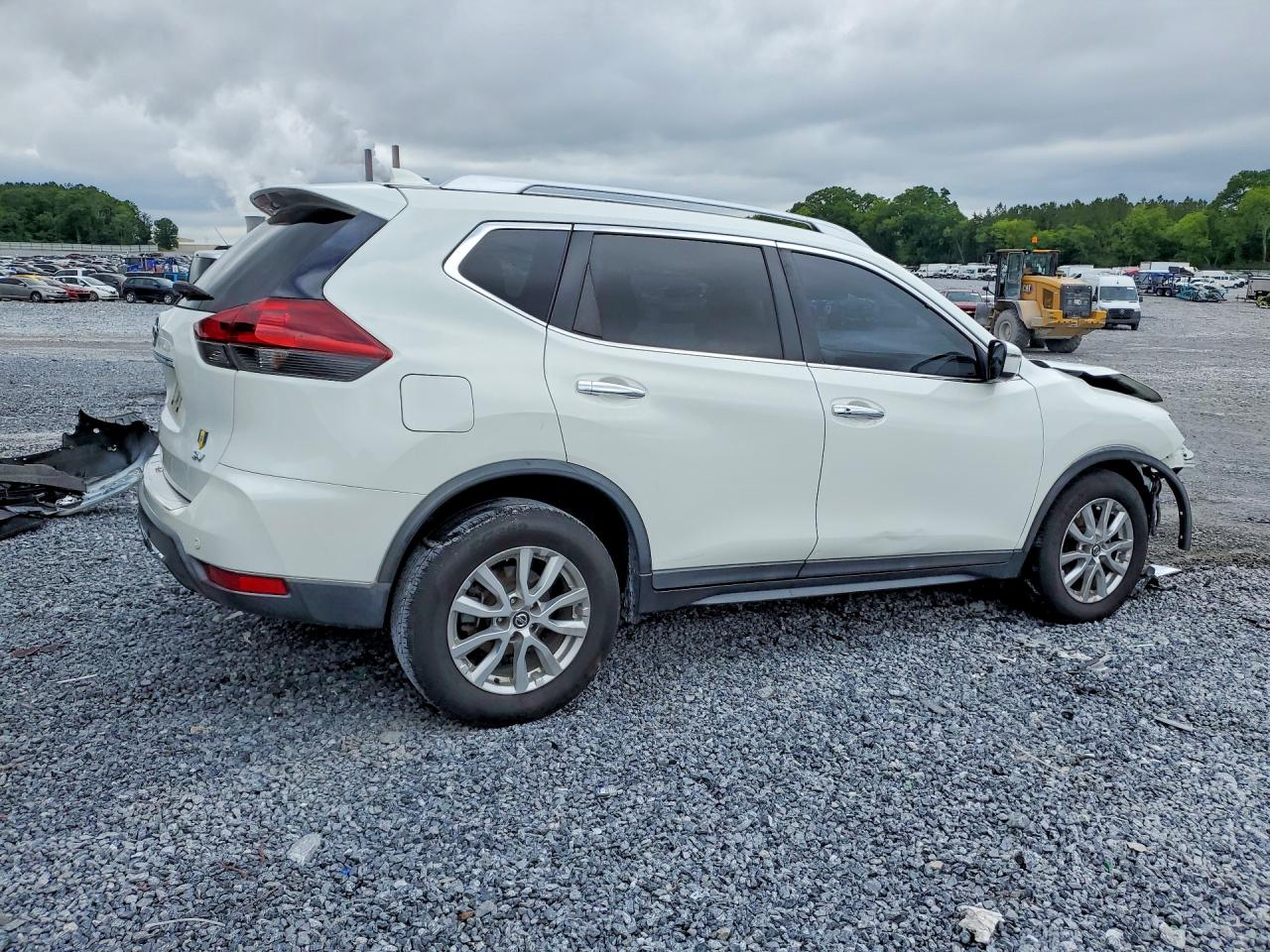 2020 Nissan Rogue Sv White vin: KNMAT2MT6LP504009