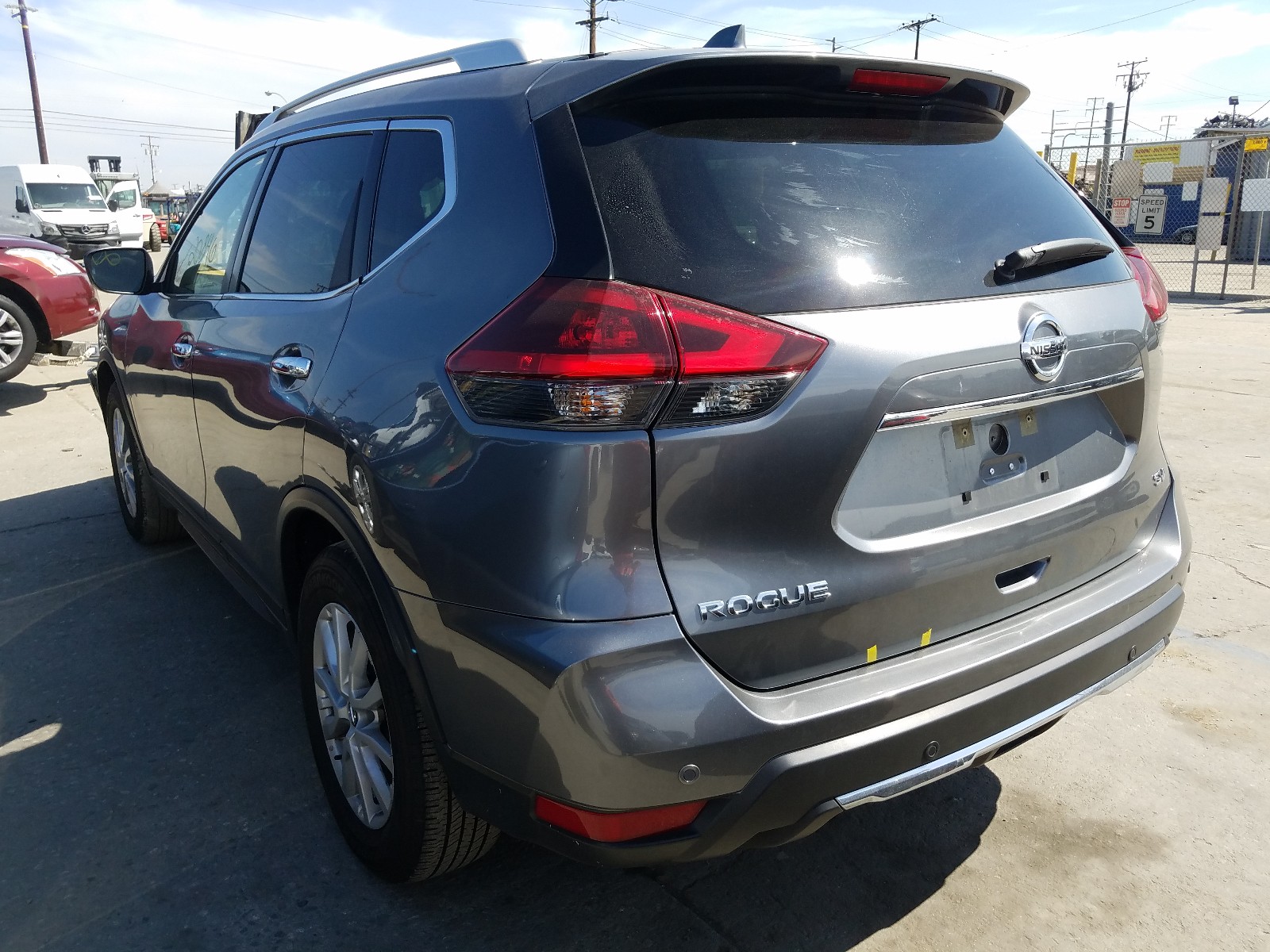 2020 Nissan Rogue S Серый vin: KNMAT2MT6LP527287