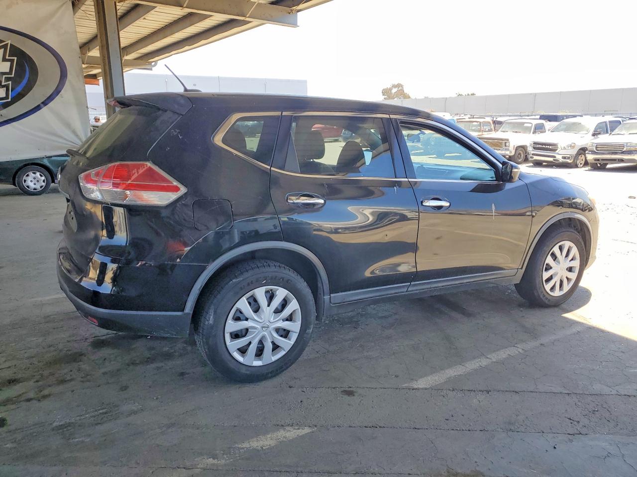 2015 Nissan Rogue S Black vin: KNMAT2MT7FP528890