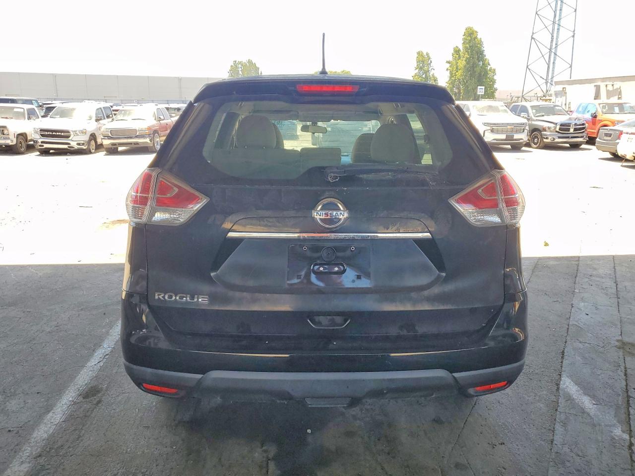 2015 Nissan Rogue S Black vin: KNMAT2MT7FP528890