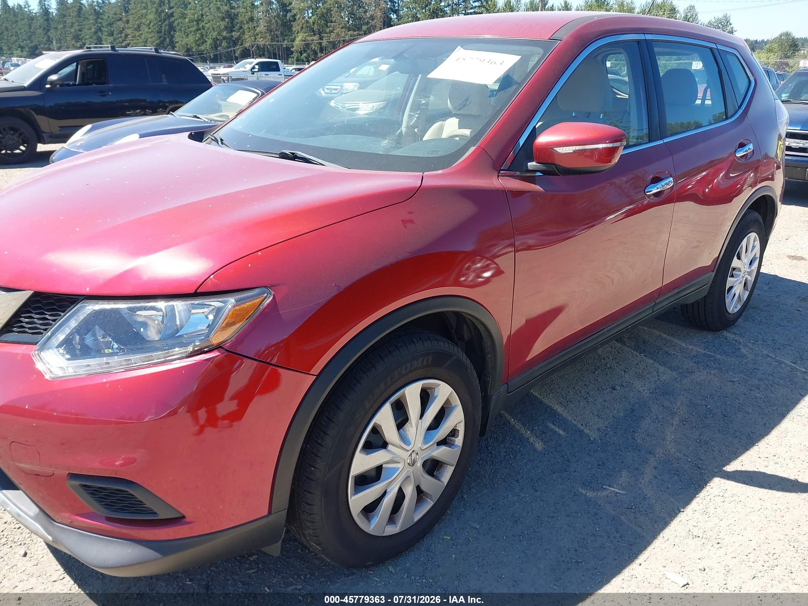 2015 Nissan Rogue S Red vin: KNMAT2MT7FP541543