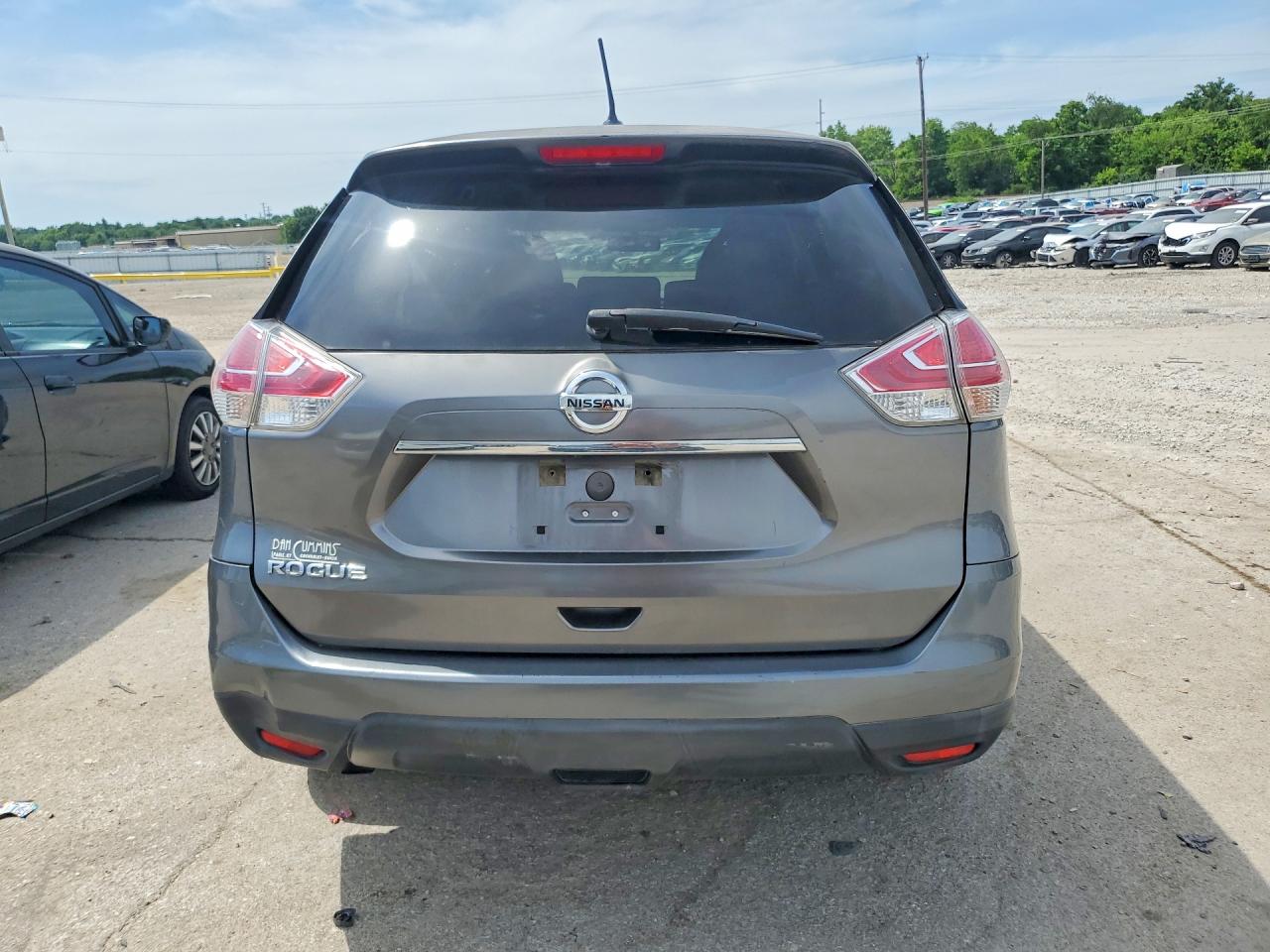 2015 Nissan Rogue S Gray vin: KNMAT2MT7FP544118