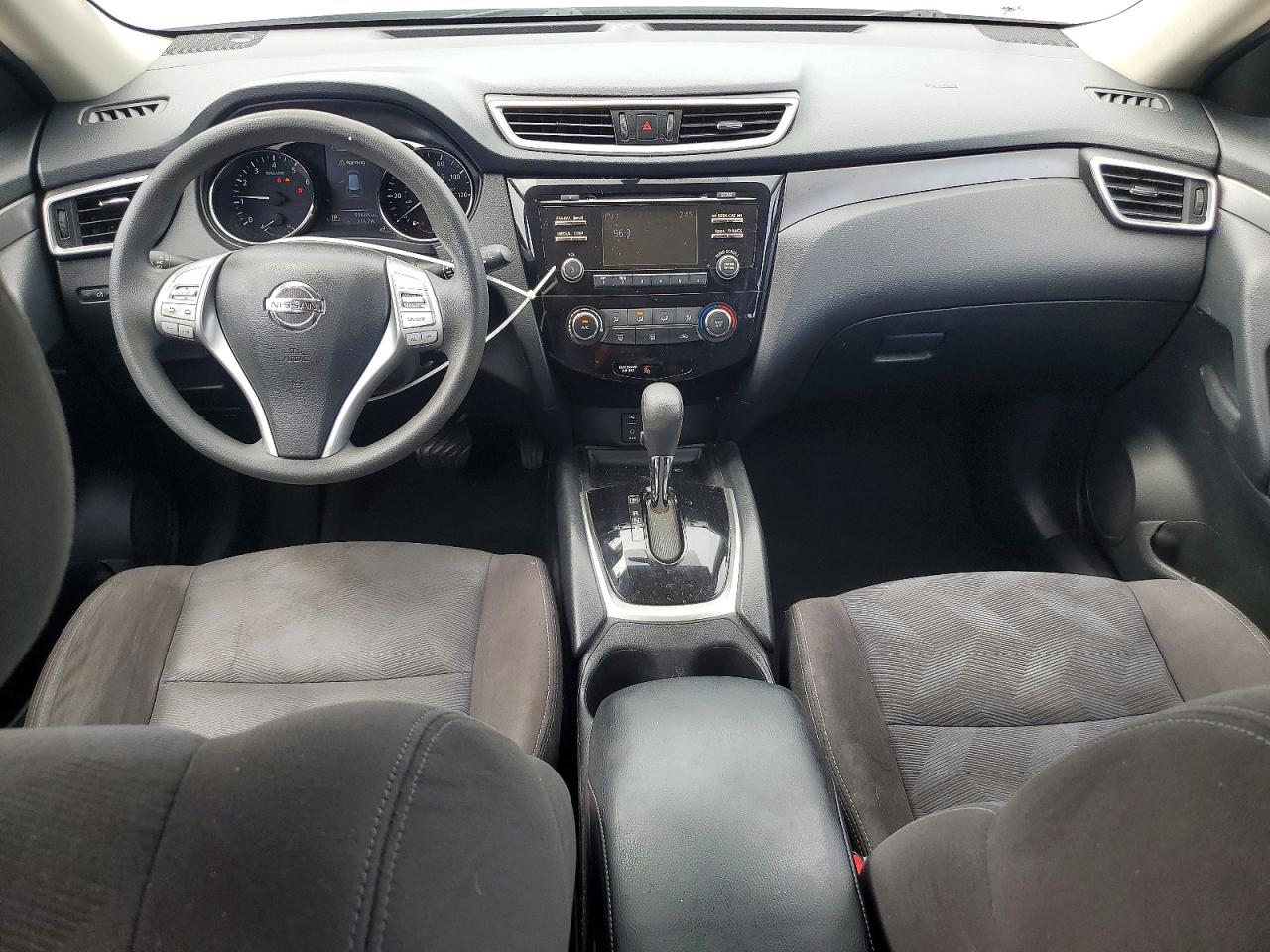 2015 Nissan Rogue S Серебряный vin: KNMAT2MT7FP562876