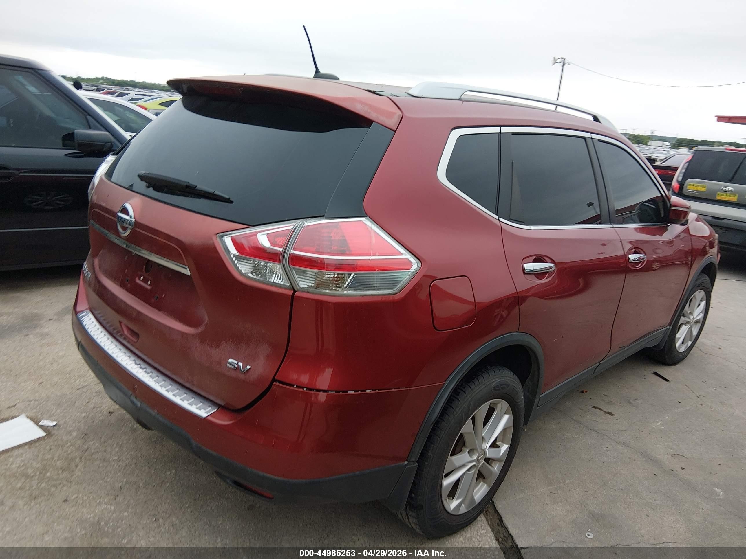 2015 Nissan Rogue Sv Red vin: KNMAT2MT7FP576258