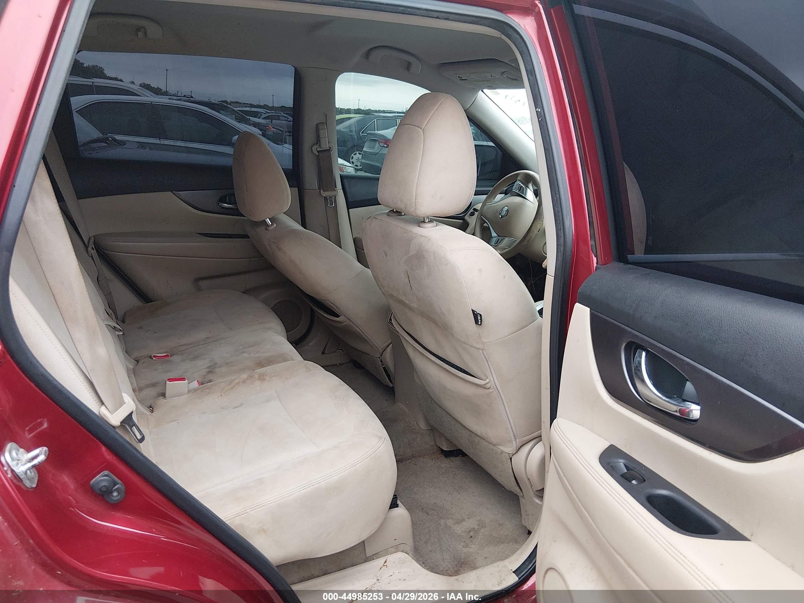 2015 Nissan Rogue Sv Red vin: KNMAT2MT7FP576258