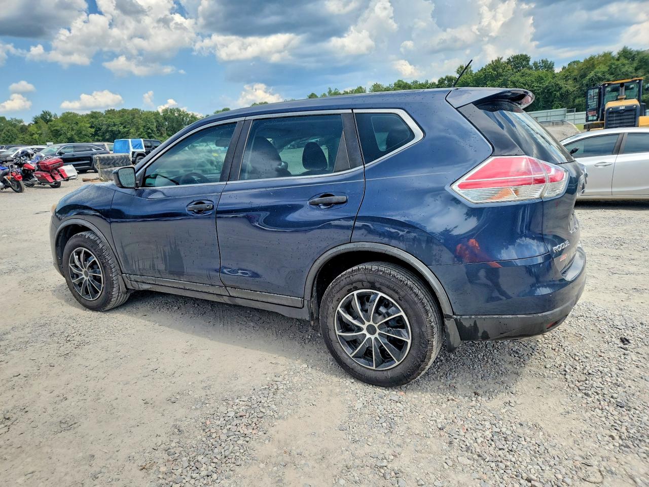 2016 Nissan Rogue S Blue vin: KNMAT2MT7GP622947