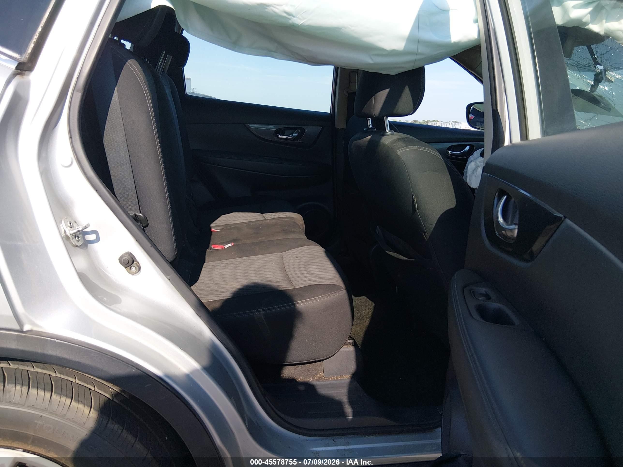 2017 Nissan Rogue S Silver vin: KNMAT2MT7HP572150