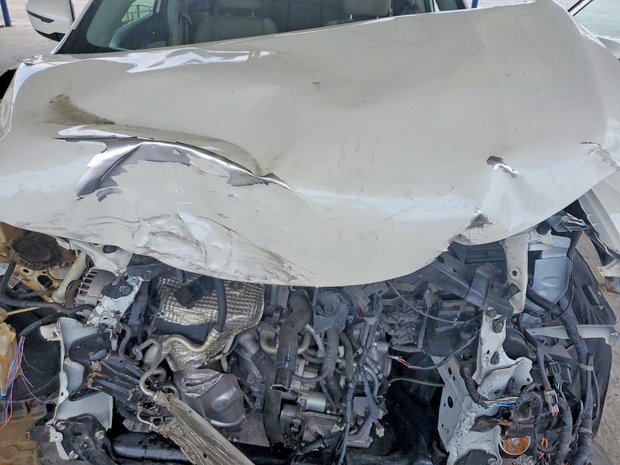 2019 Nissan Rogue Sv White vin: KNMAT2MT7KP554125