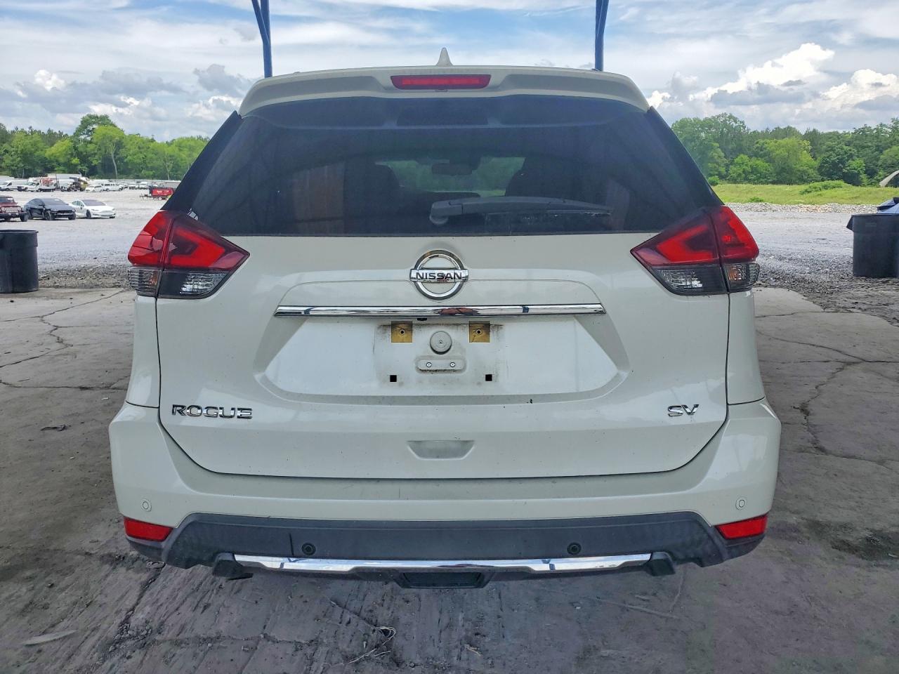 2019 Nissan Rogue Sv White vin: KNMAT2MT7KP554125