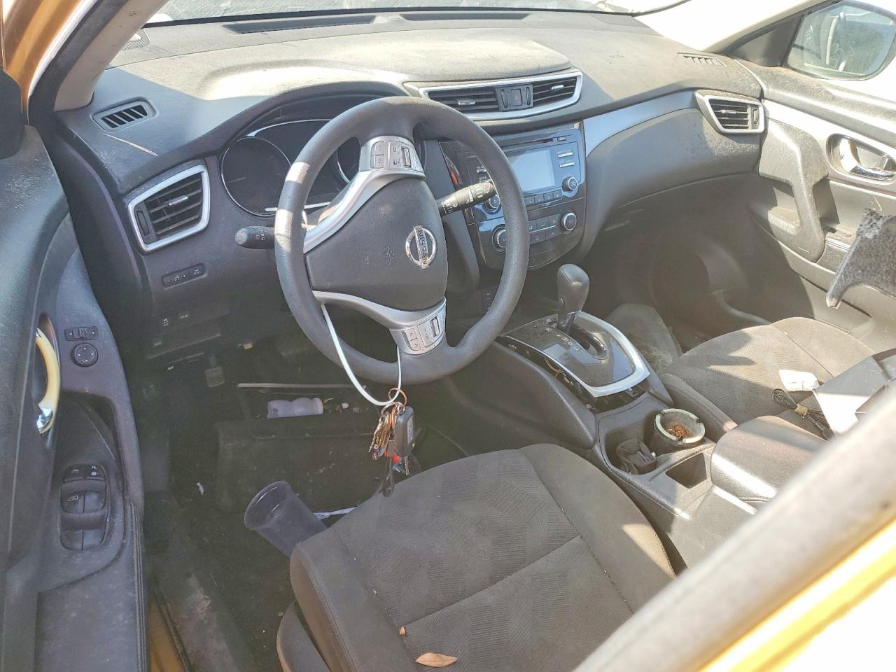 2015 Nissan Rogue S Orange vin: KNMAT2MT8FP504923