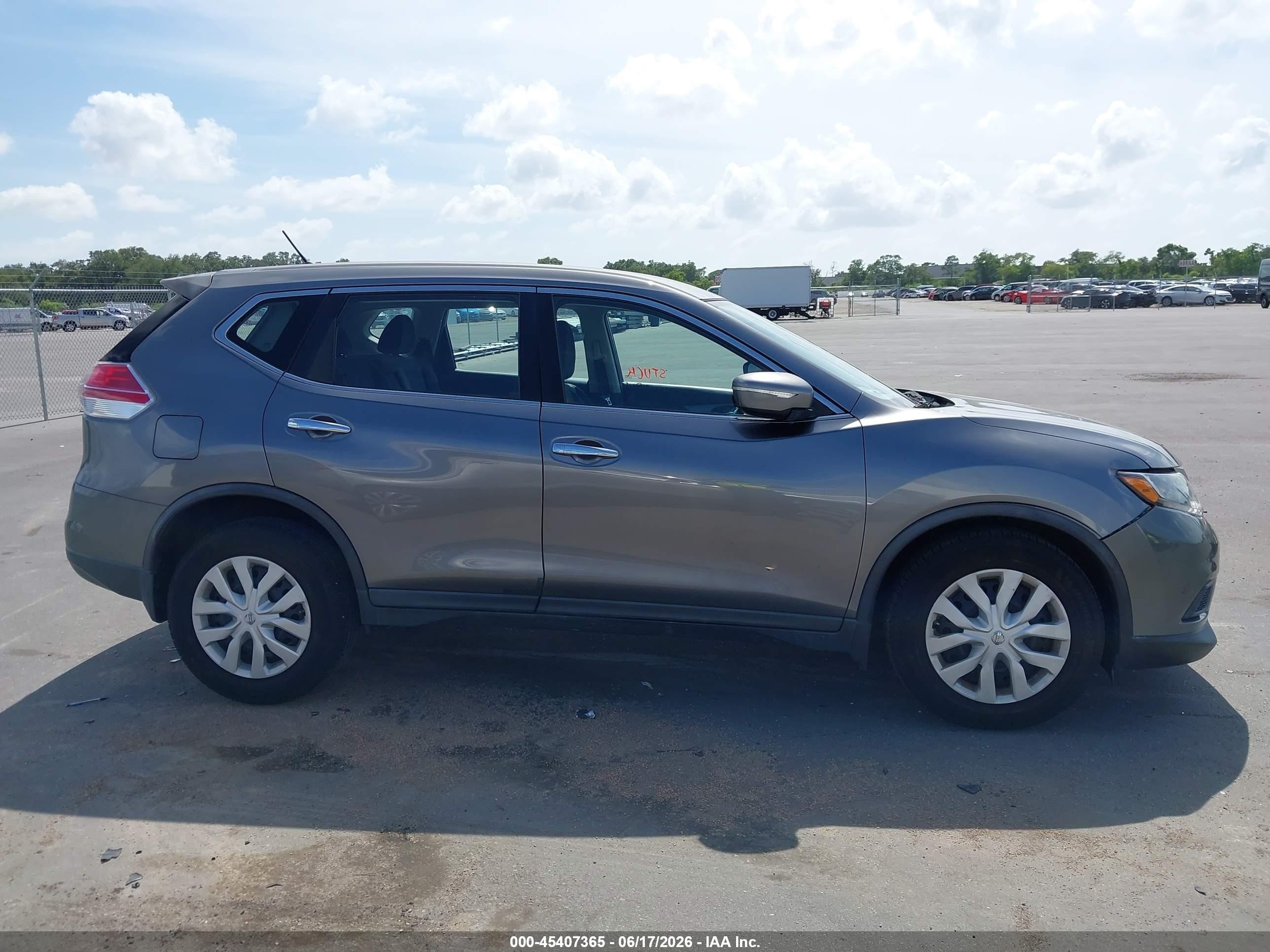 2015 Nissan Rogue S Gray vin: KNMAT2MT8FP505778
