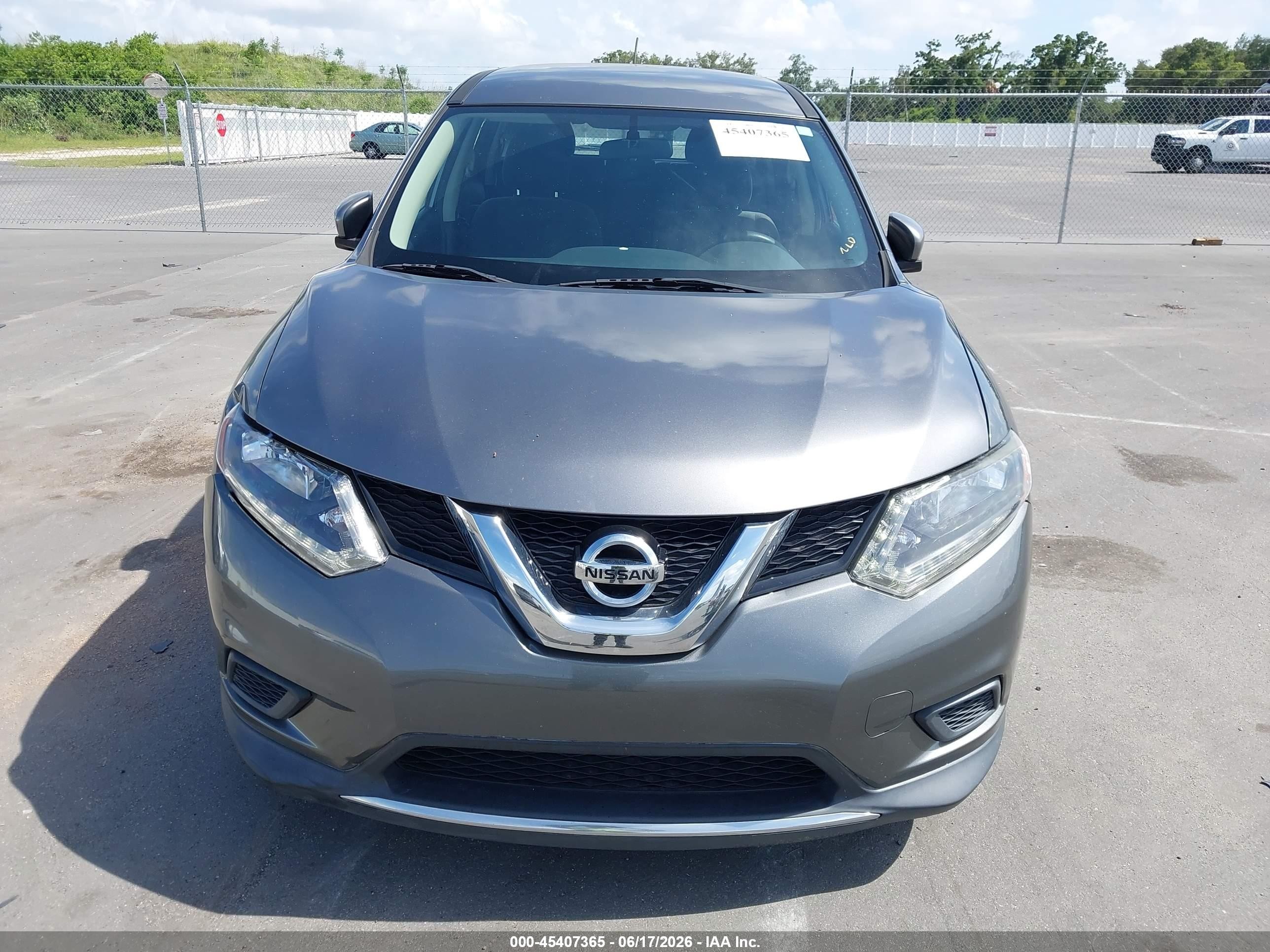 2015 Nissan Rogue S Gray vin: KNMAT2MT8FP505778
