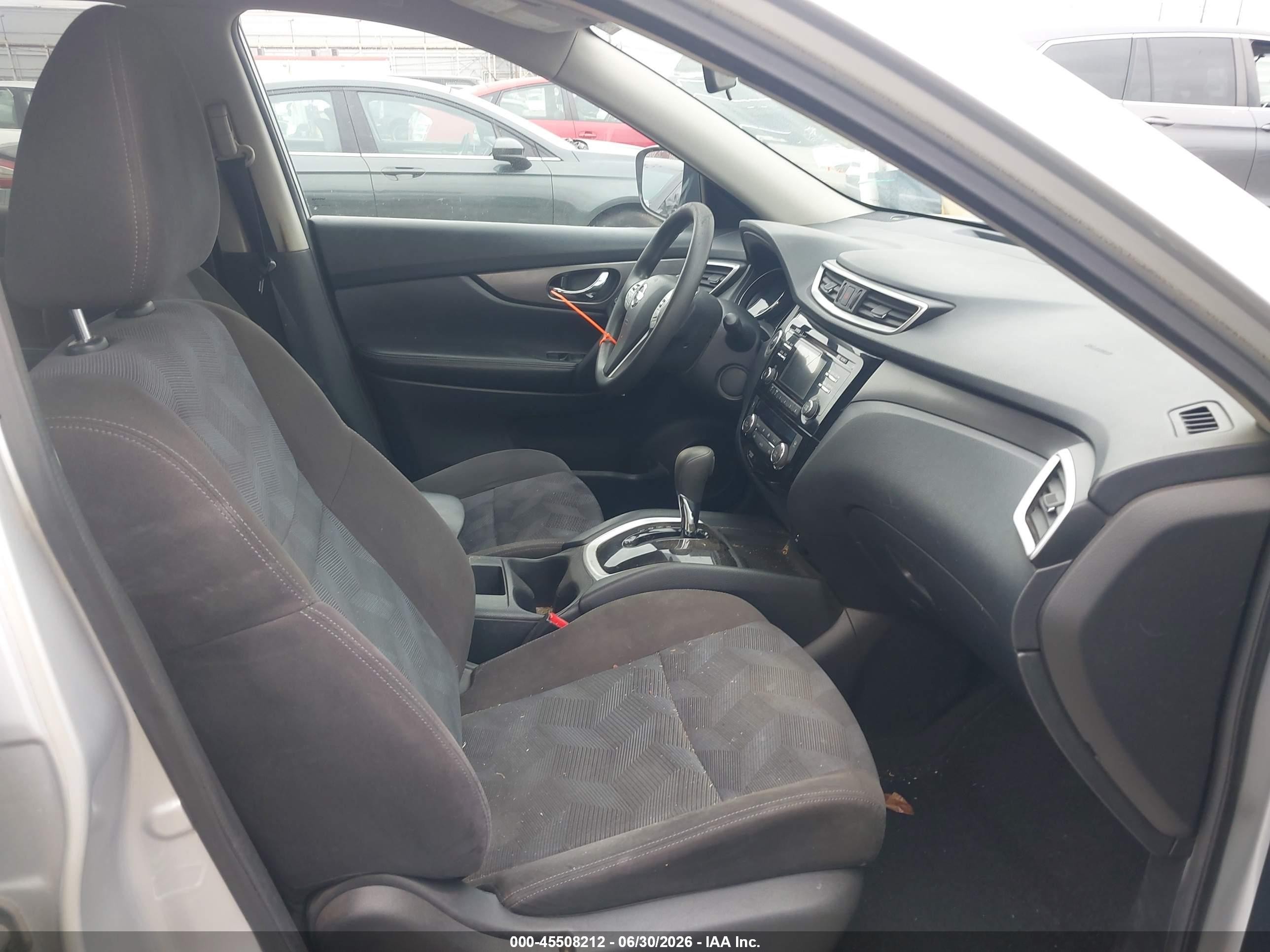 2015 Nissan Rogue Sv Silver vin: KNMAT2MT8FP515923