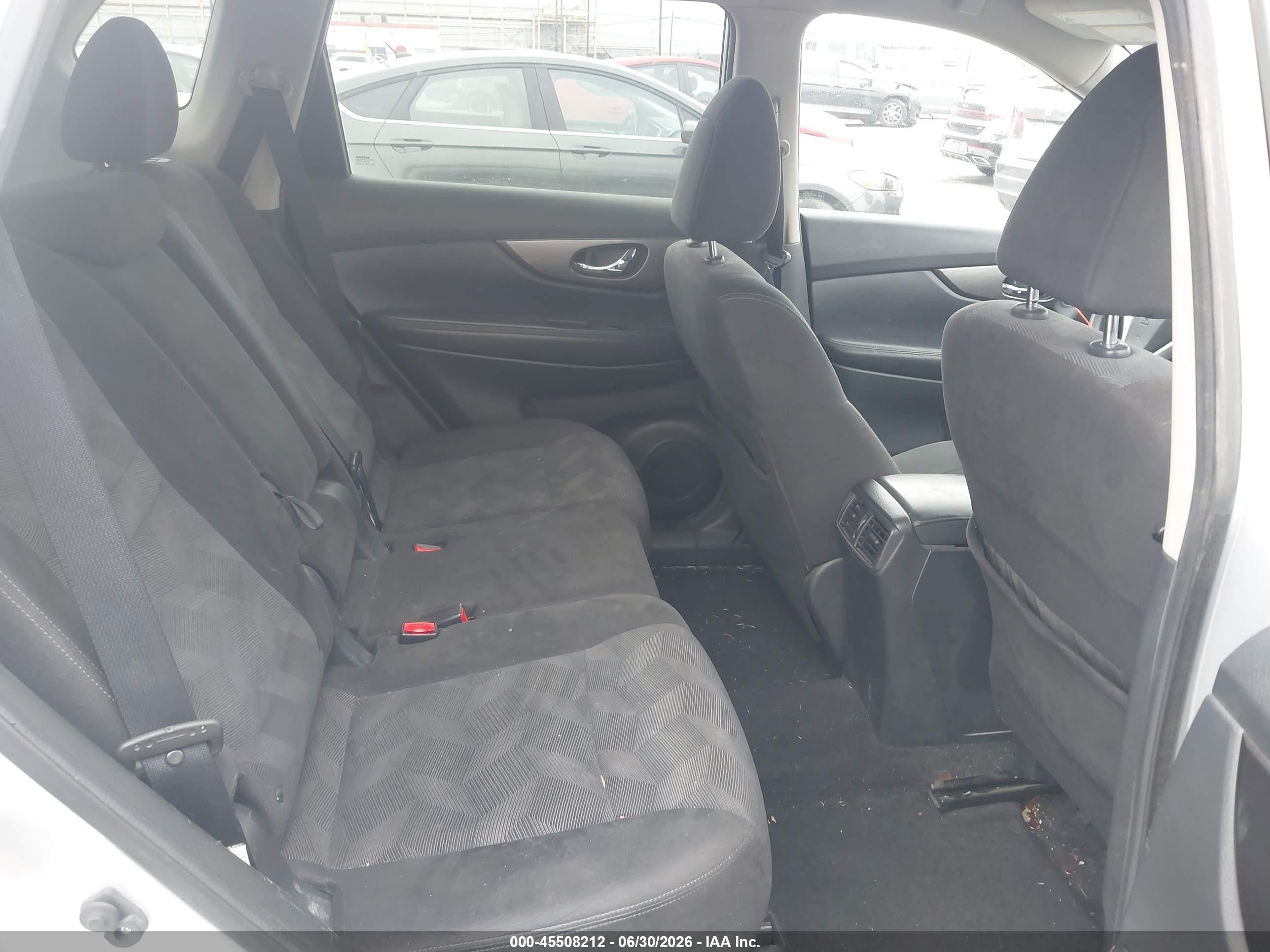 2015 Nissan Rogue Sv Silver vin: KNMAT2MT8FP515923