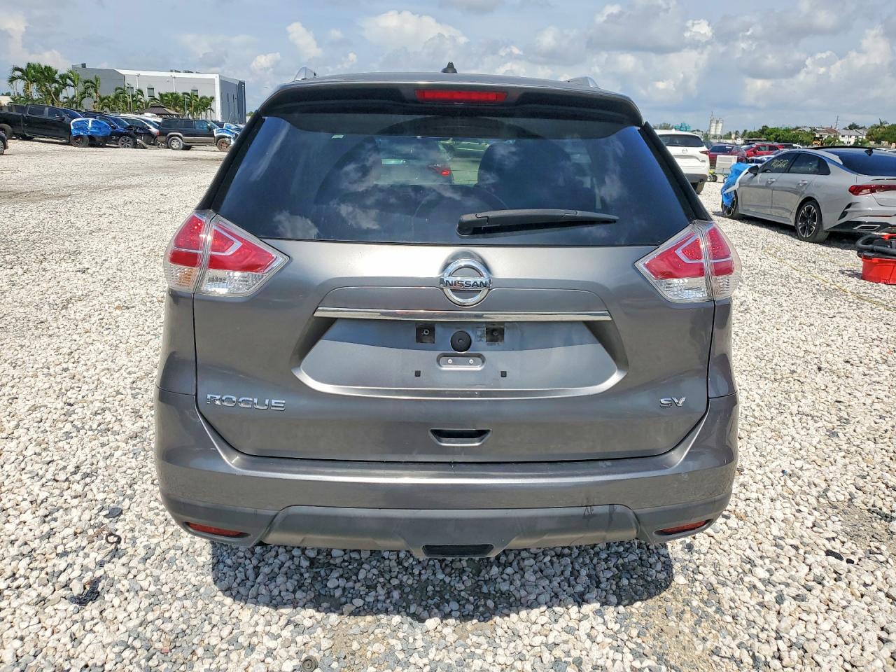 2015 Nissan Rogue Sv Gray vin: KNMAT2MT8FP532088