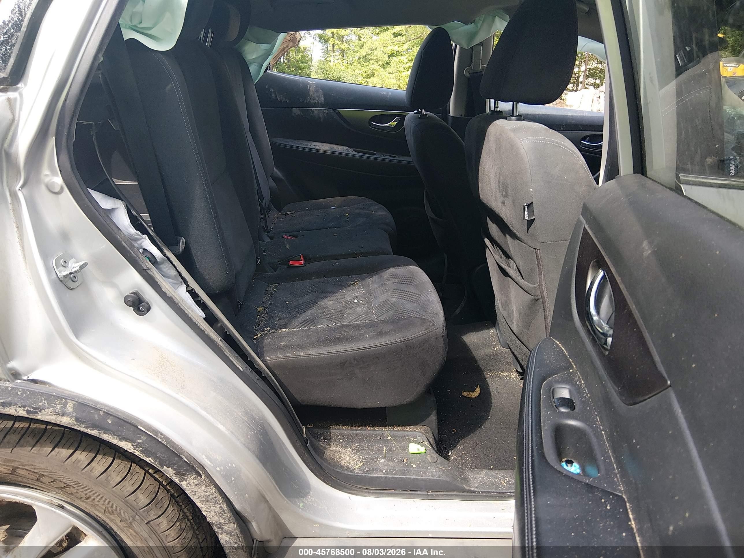 2015 Nissan Rogue Sv Серебряный vin: KNMAT2MT8FP535394