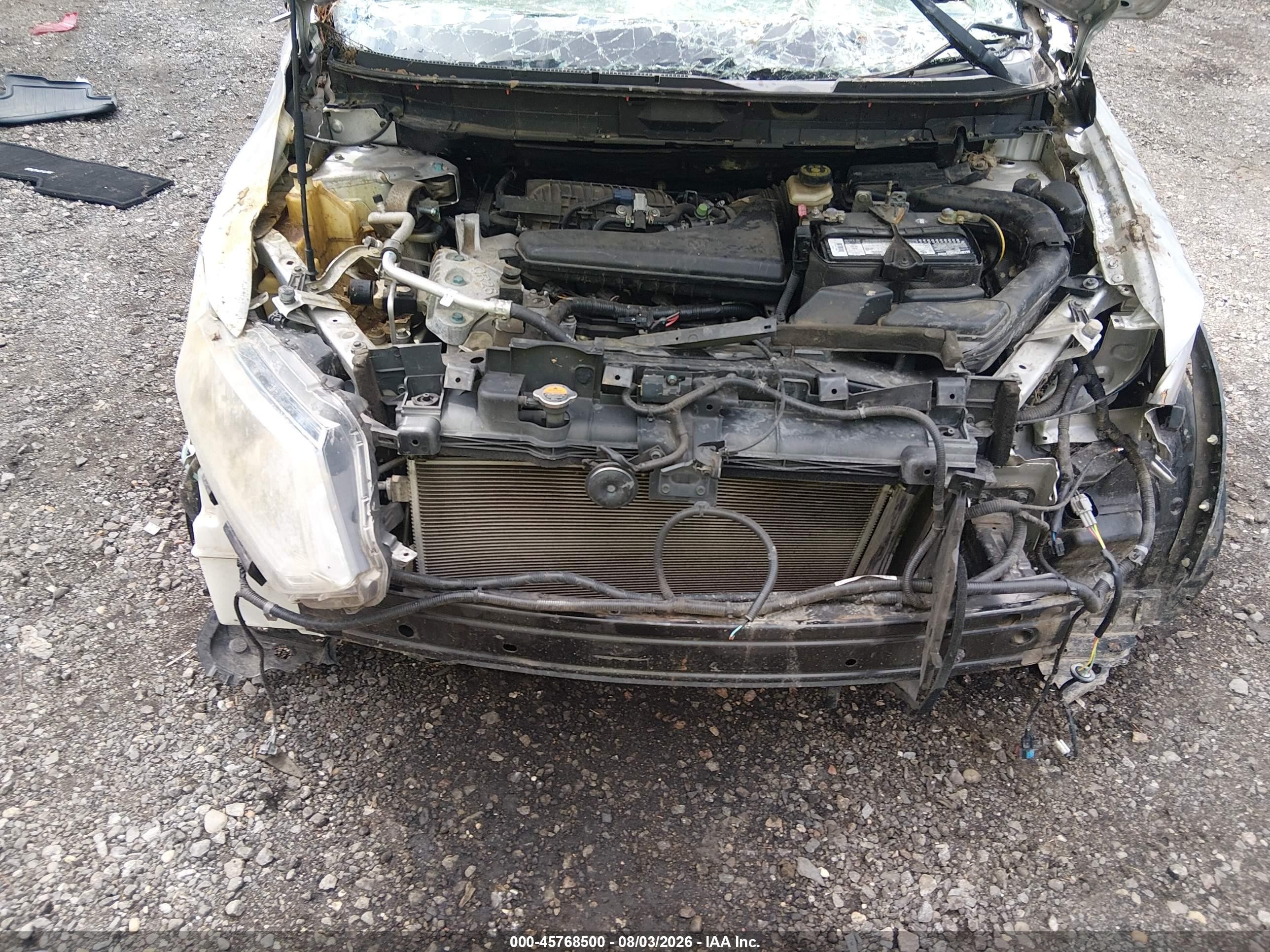 2015 Nissan Rogue Sv Серебряный vin: KNMAT2MT8FP535394