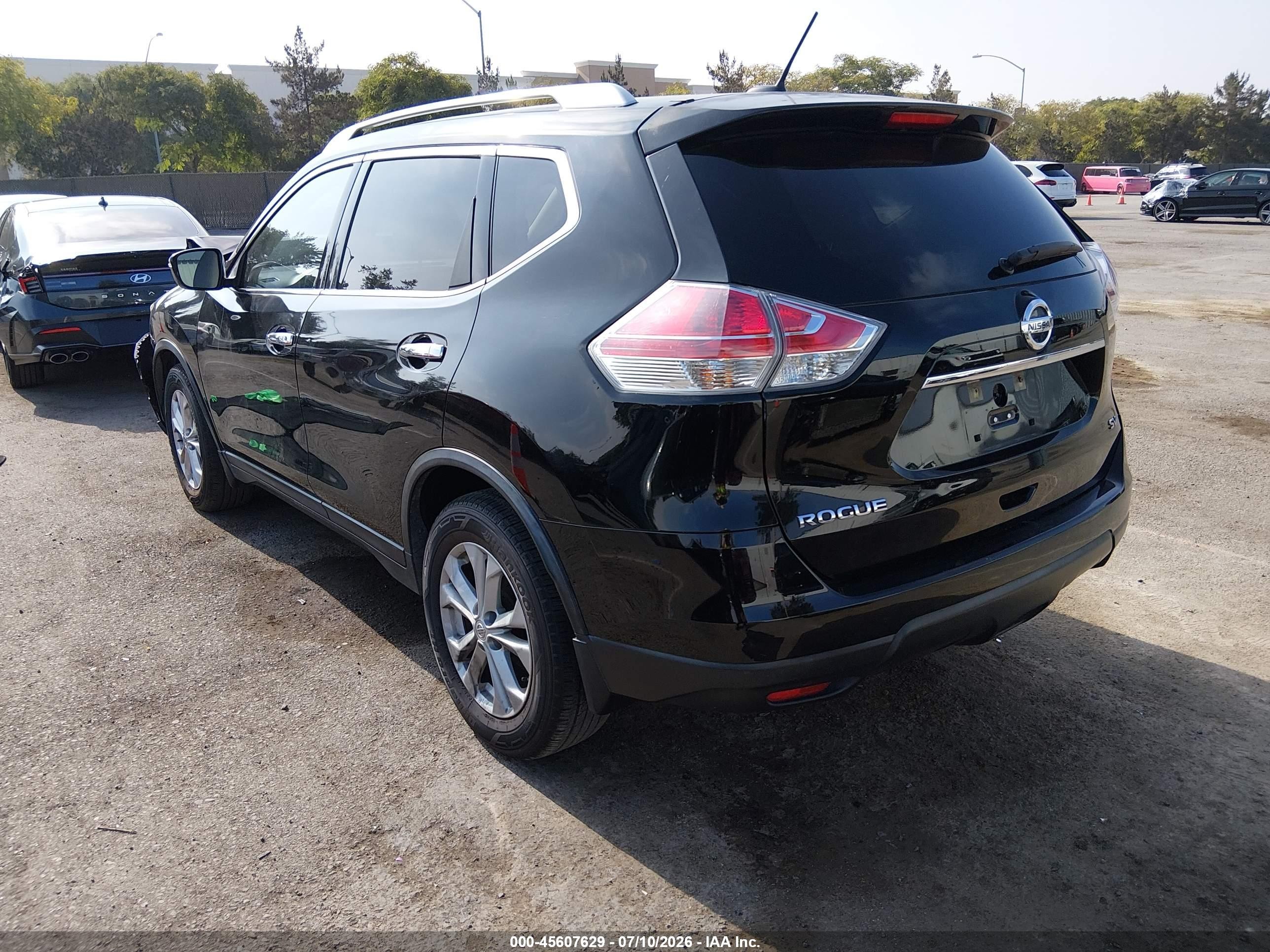 2015 Nissan Rogue Sv Черный vin: KNMAT2MT8FP556021