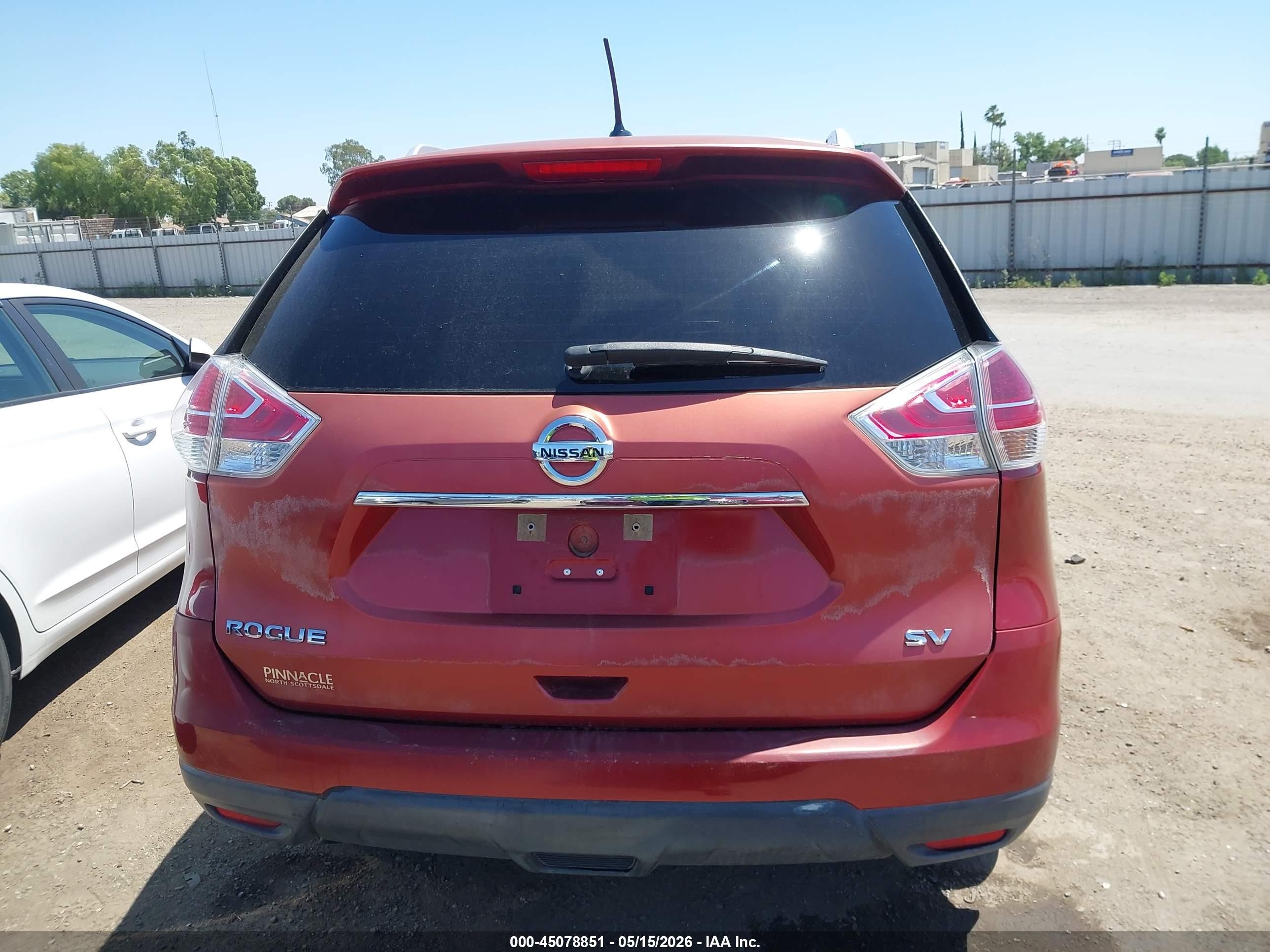 2015 Nissan Rogue Sv Maroon vin: KNMAT2MT8FP559551