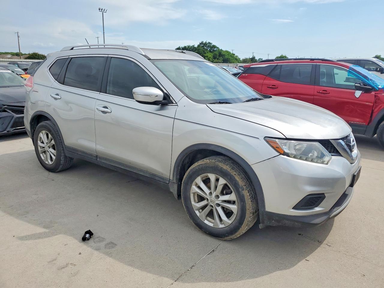 2015 Nissan Rogue Sv Silver vin: KNMAT2MT8FP559615