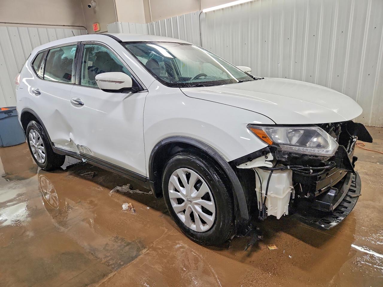 2015 Nissan Rogue S White vin: KNMAT2MT8FP581341